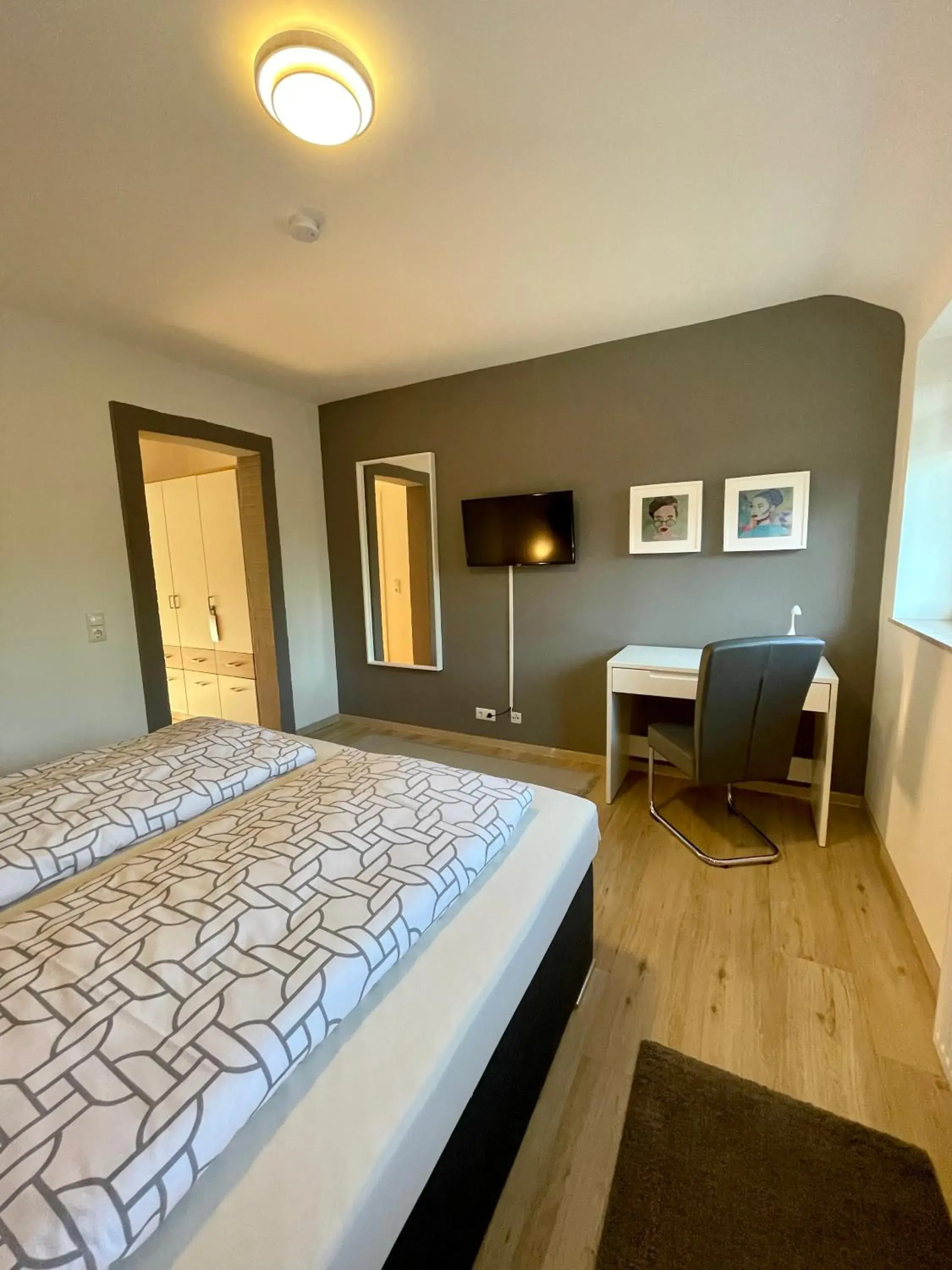 Double Room with Private Bathroom - single occupancy in Schweier Krug Double Room with Private Bathroom - single occupancy in Schweier Krug
