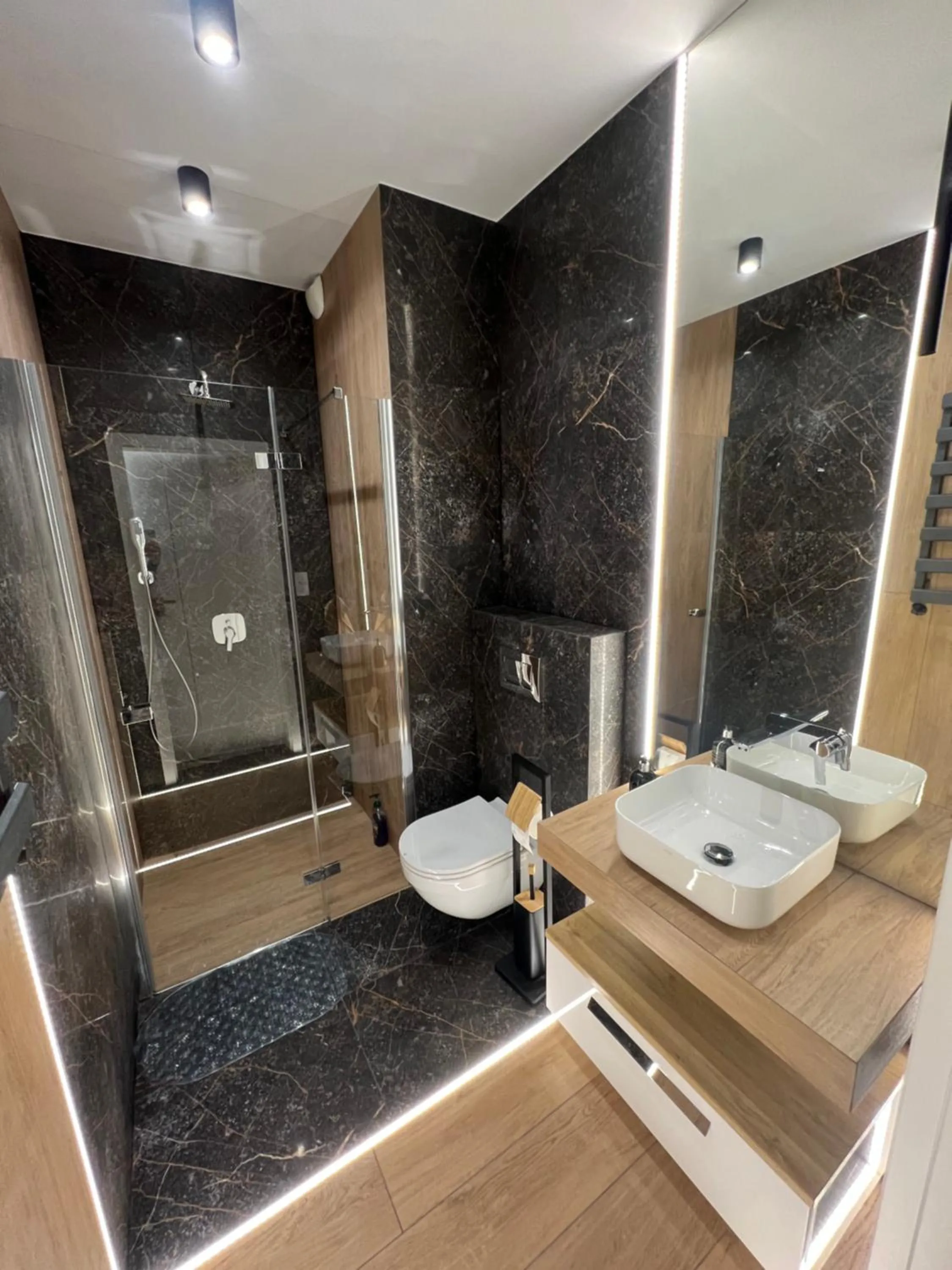 Two-Bedroom Apartment in Apartament Sokolska30Towers