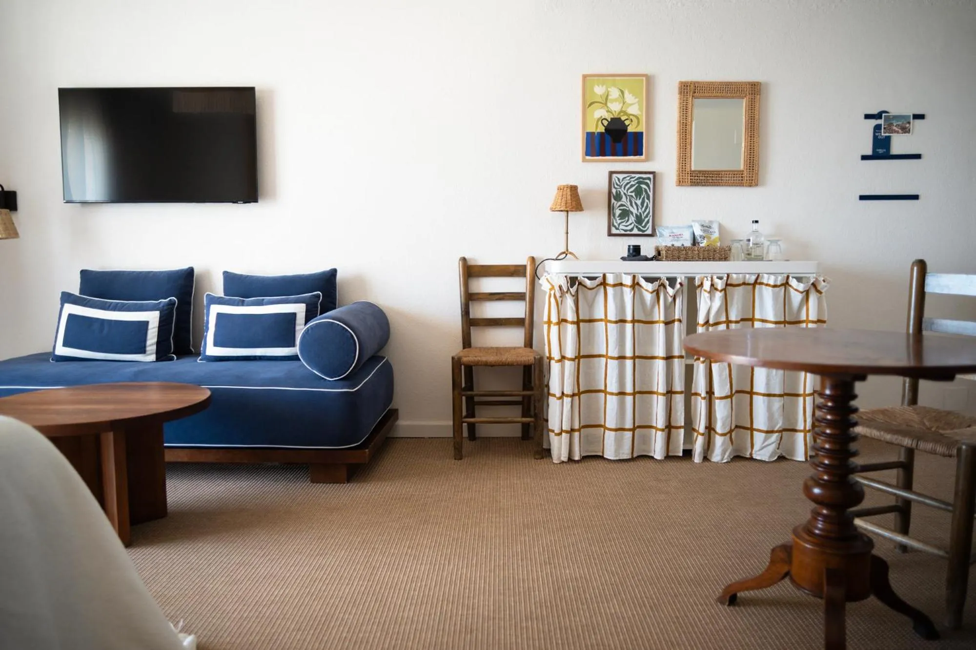 Photo of the whole room, Bed in Hotel Isabella's Llafranc