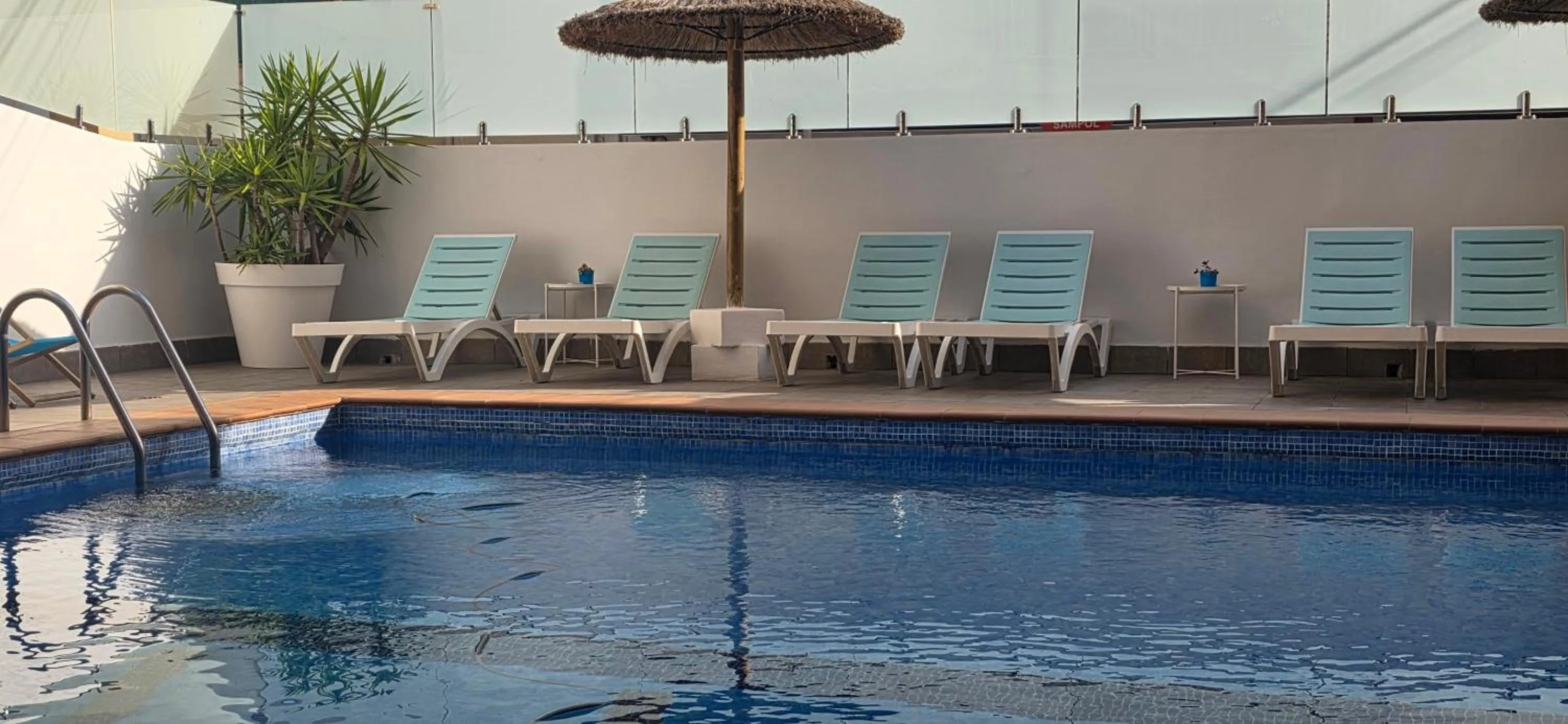Swimming pool in Hotel Teide