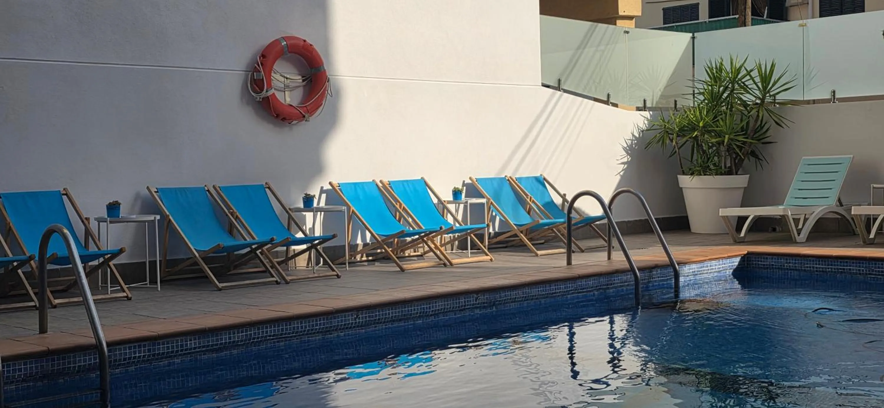 Swimming pool in Hotel Teide