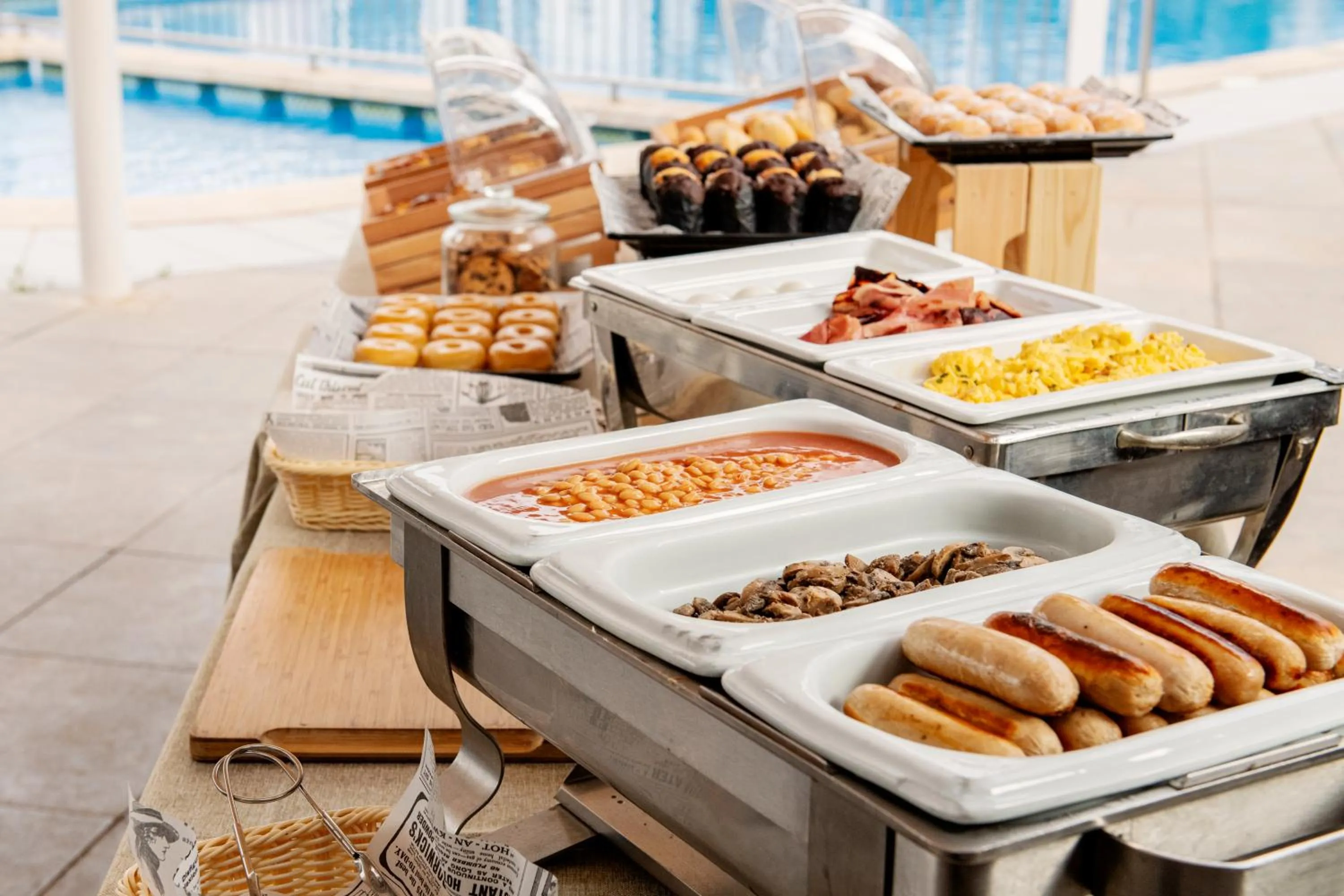 Buffet breakfast in Roc Portonova Apartaments