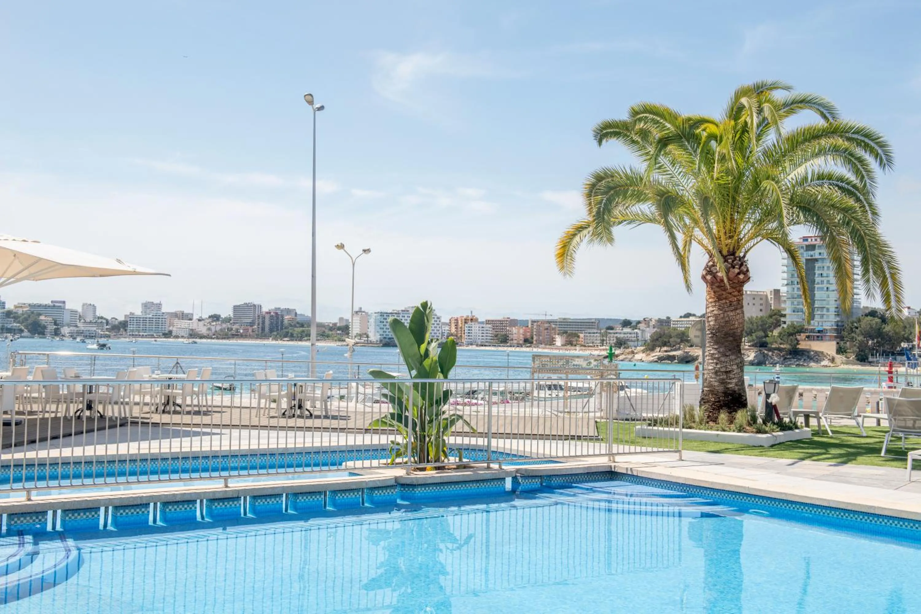 Sea view in Roc Portonova Apartaments