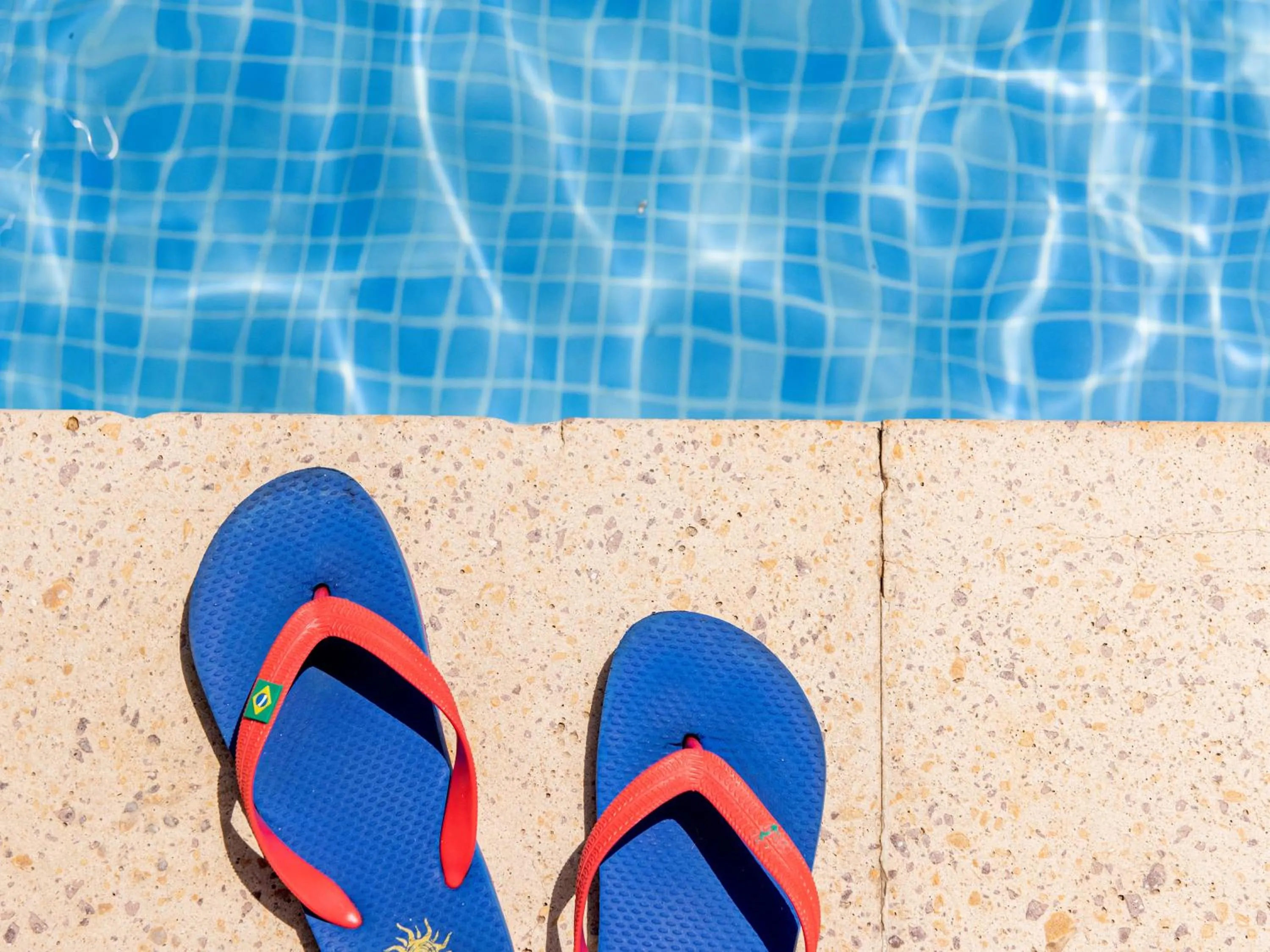 Swimming pool in Roc Portonova Apartaments