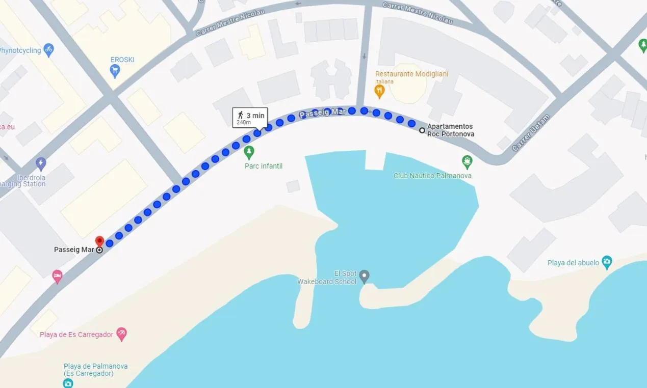 Beach in Roc Portonova Apartaments