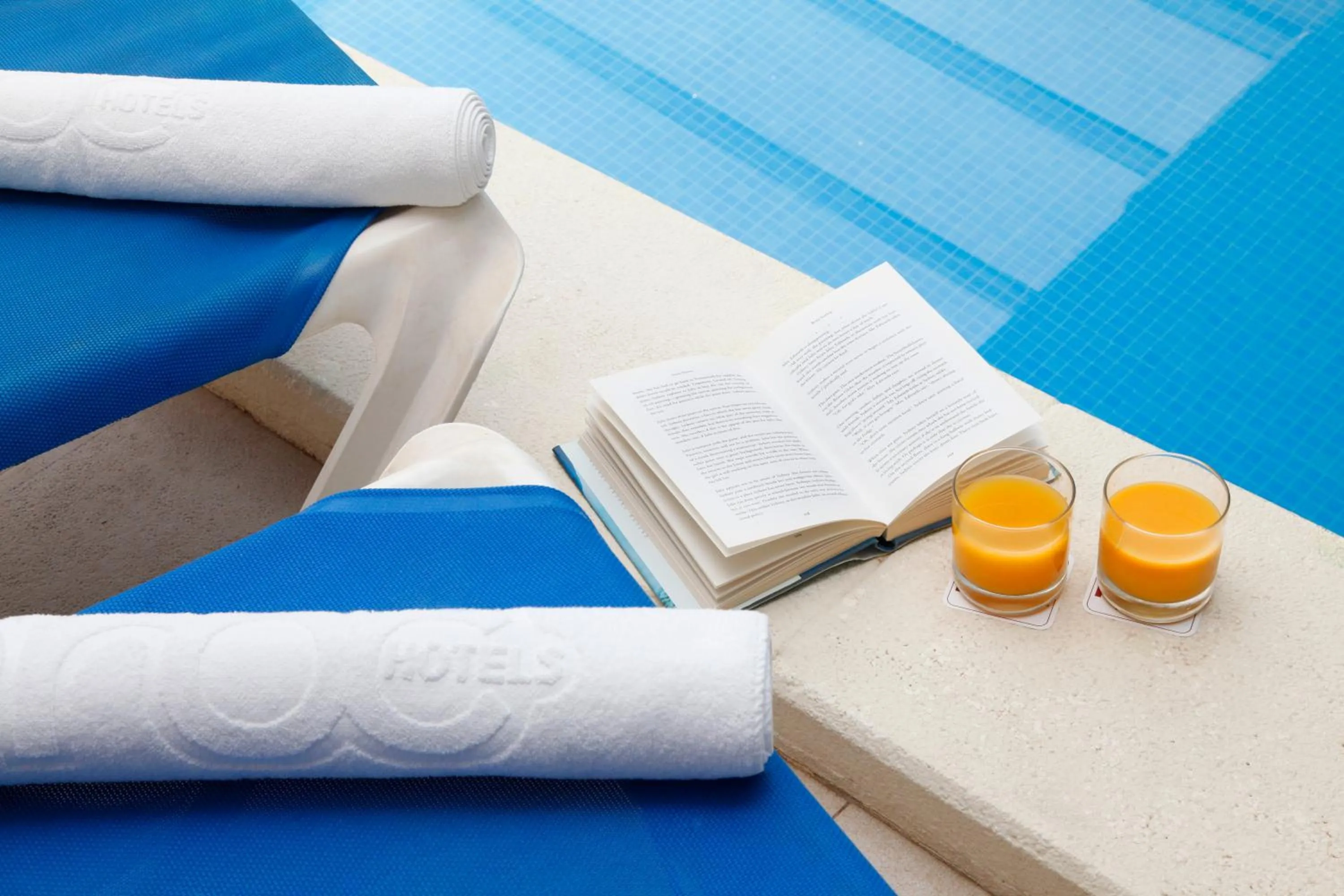 towels in Hotel ROC Illetas & SPA