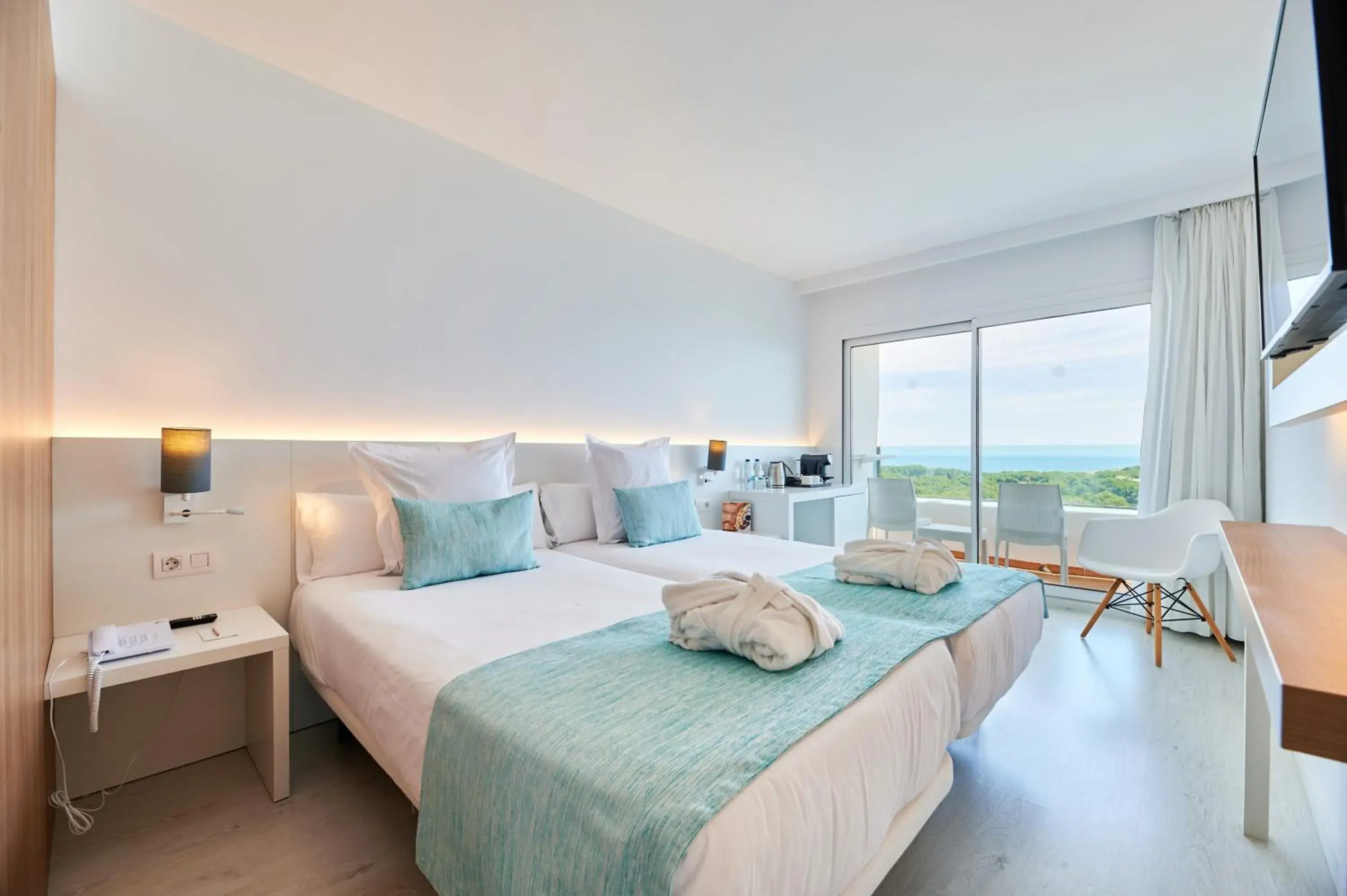 My Favorite Club Double Superior Frontal Sea View in AluaSoul Carolina - Adults Only My Favorite Club Double Superior Frontal Sea View in AluaSoul Carolina - Adults Only