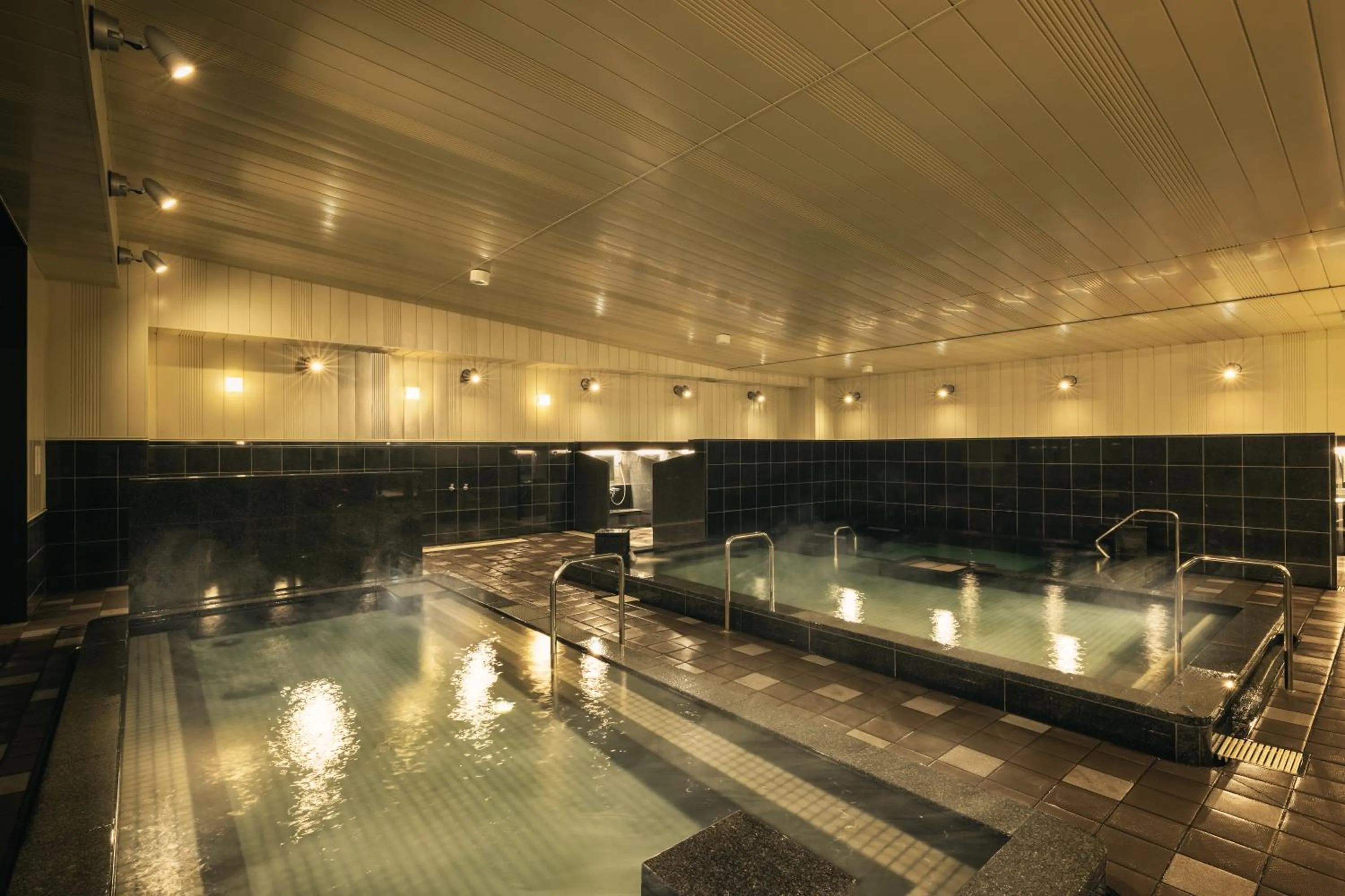 Hot Tub in OMO Kansai Airport by Hoshino Resorts