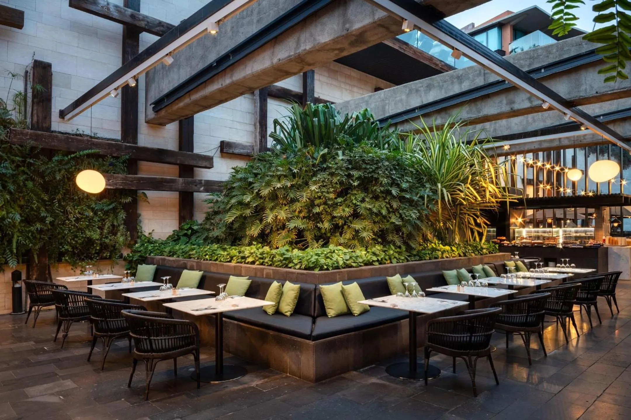 Restaurant/places to eat in Salobre Hotel Resort & Serenity