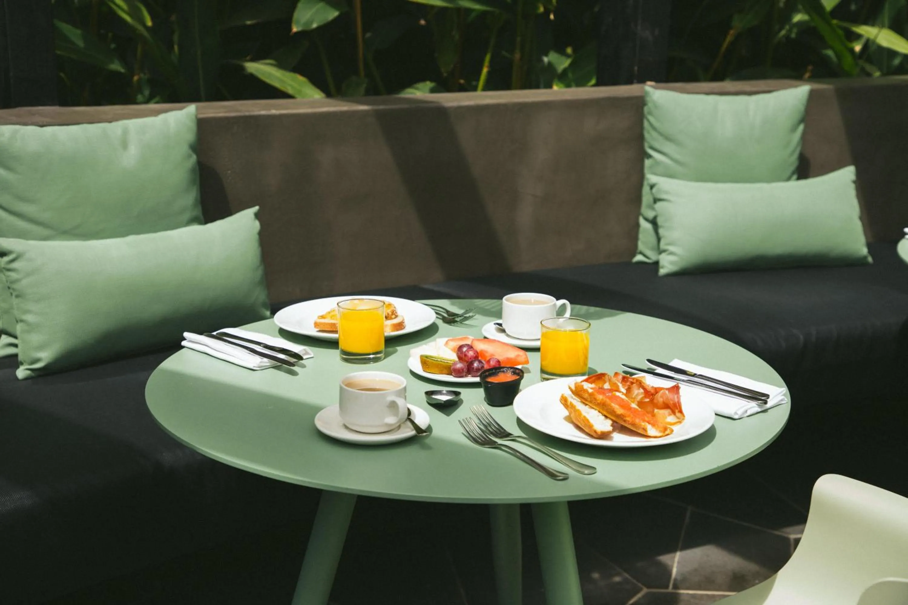 Restaurant/places to eat in Salobre Hotel Resort & Serenity