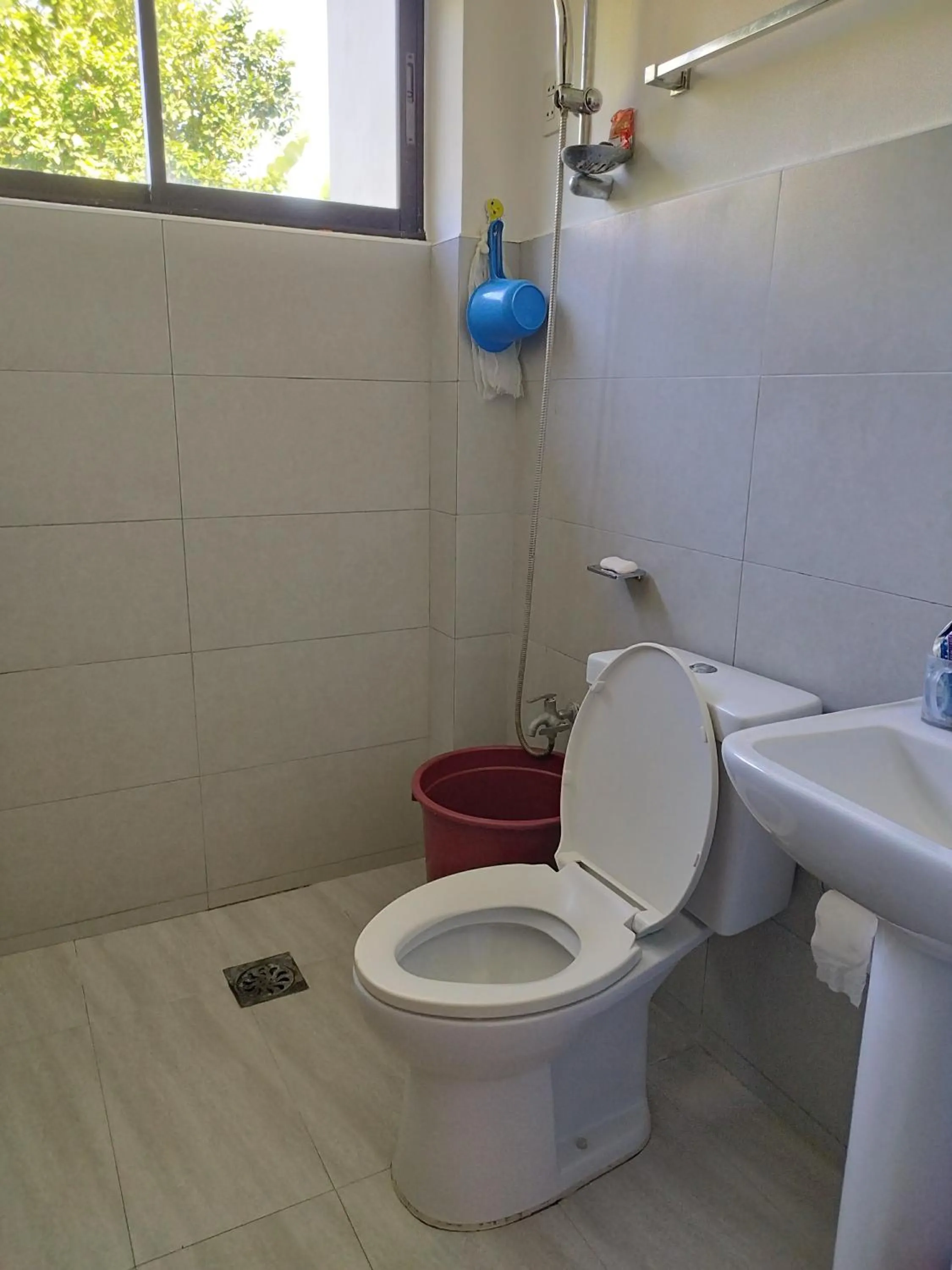 Toilet in Bohol Sweet Home