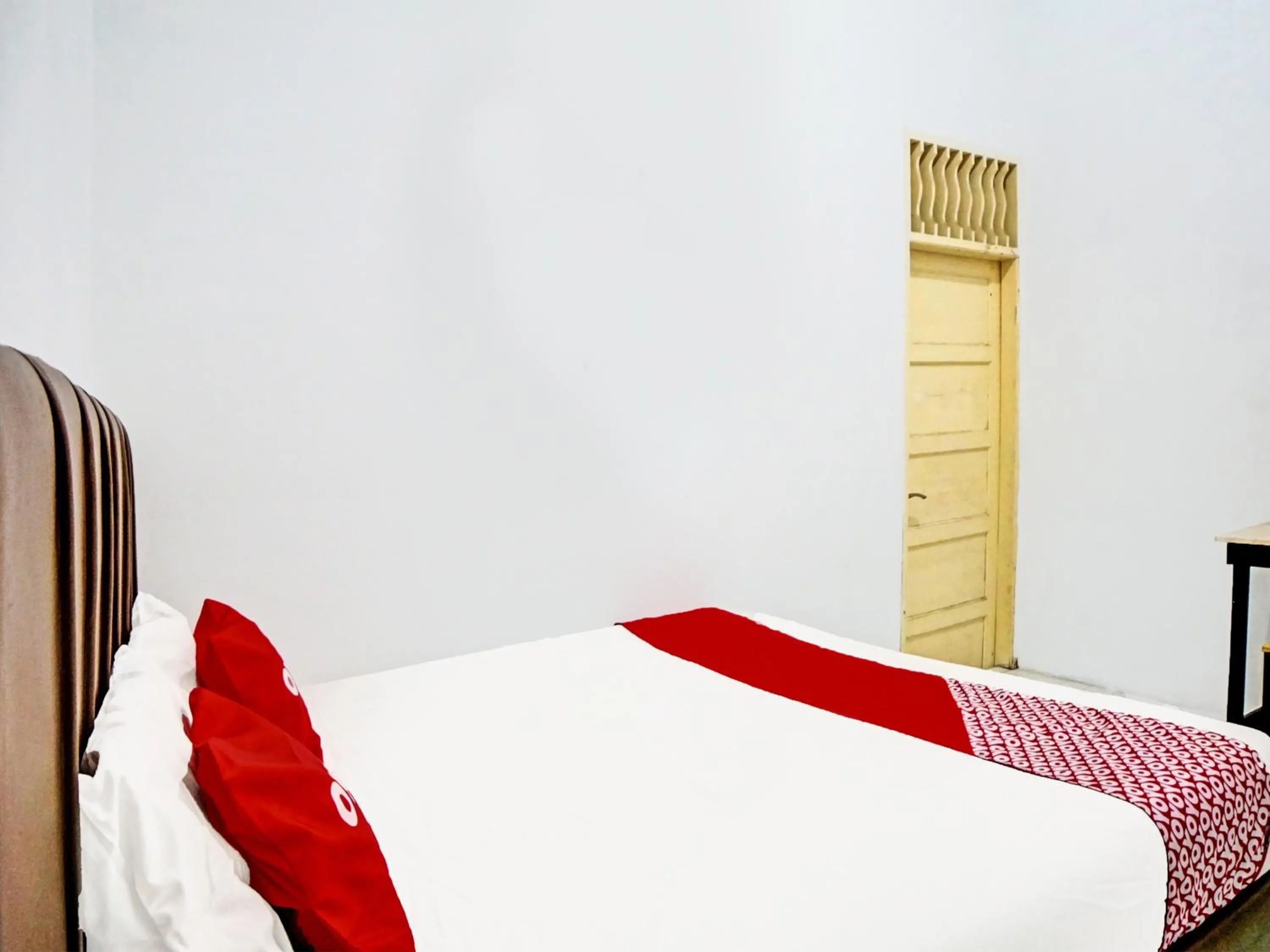 Bedroom, Bed in Hotel O La Khansa Homestay Syariah