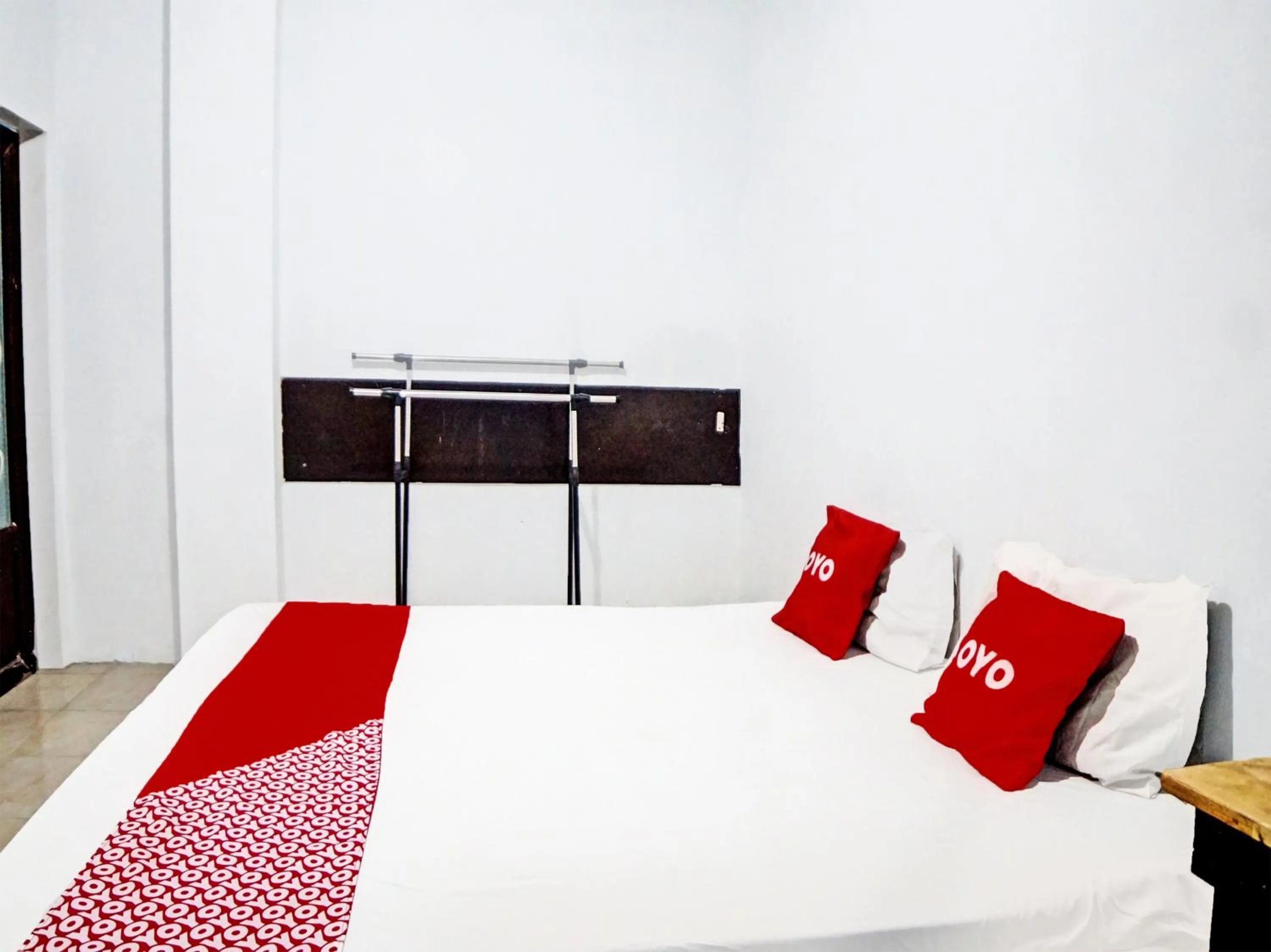 Bedroom, Bed in Hotel O La Khansa Homestay Syariah