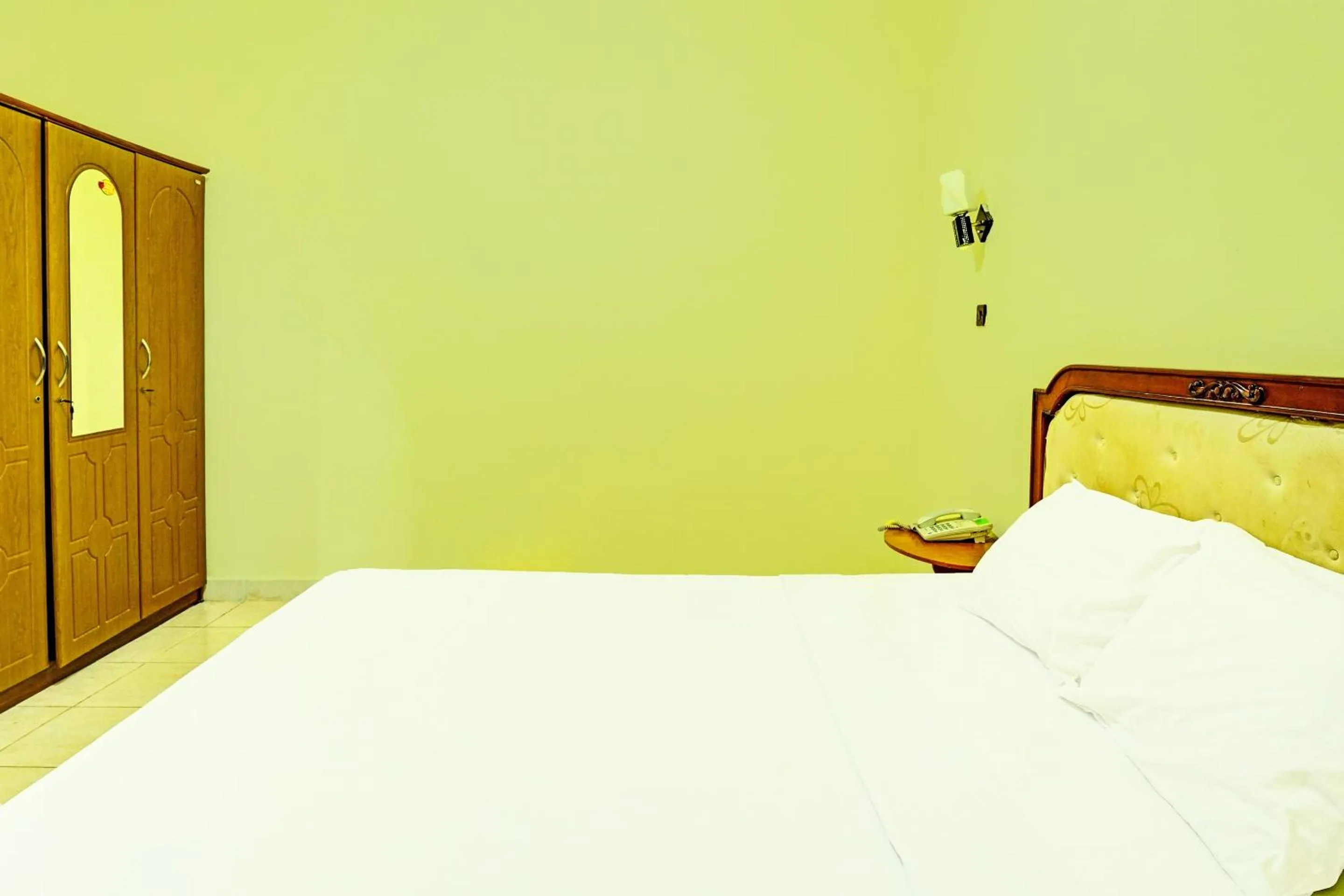 Bedroom, Bed in OYO 91973 Green Hotel Near Polsek Sabangau