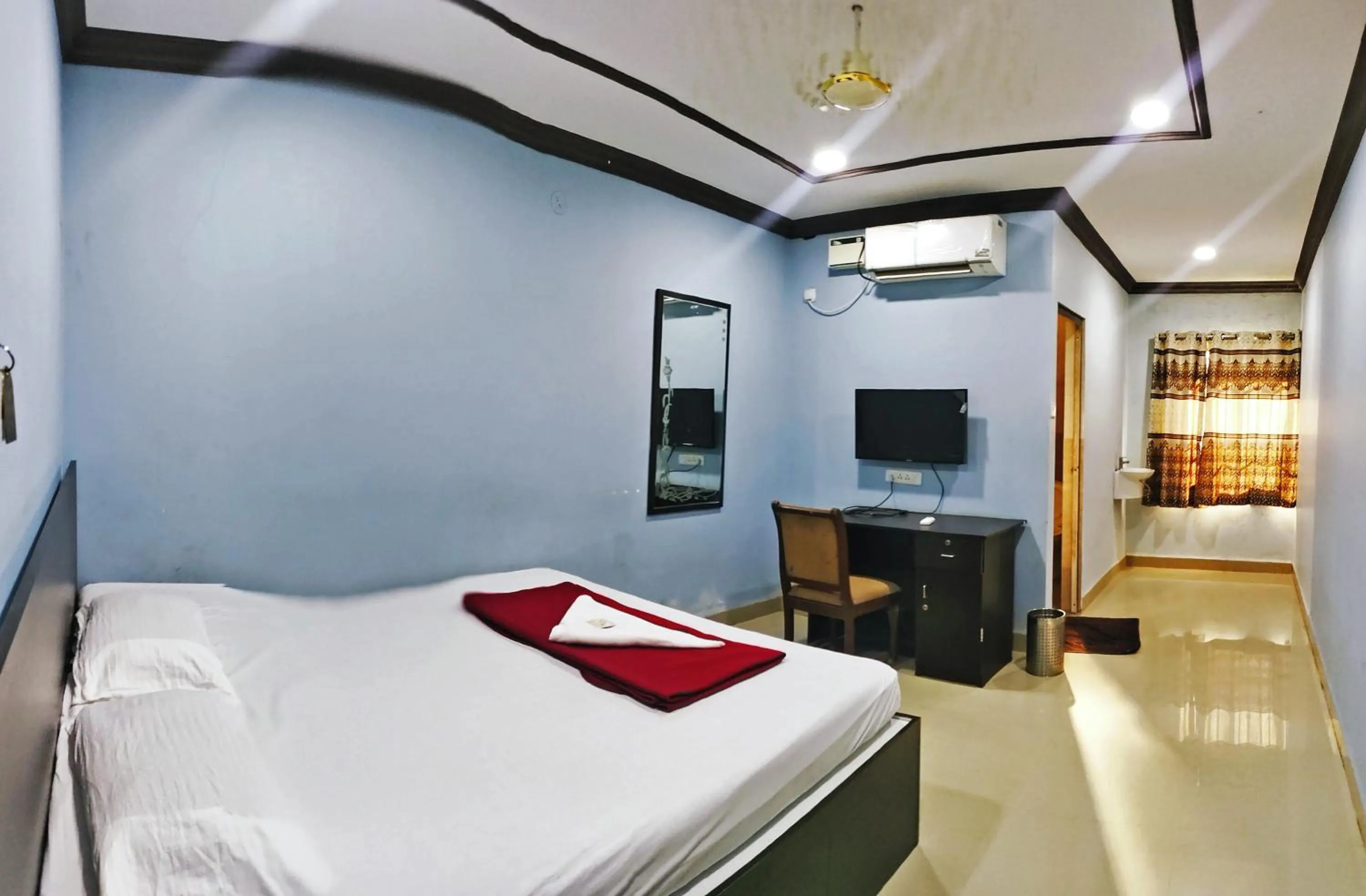 Bedroom in Hotel Keerthi