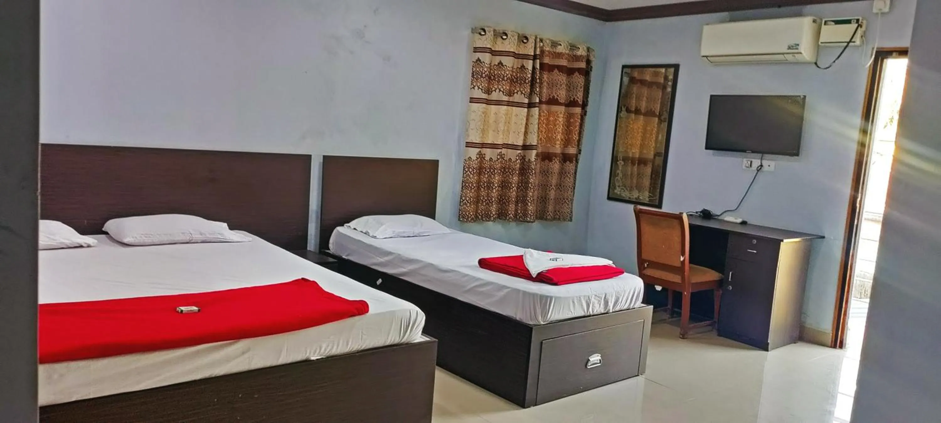 Bedroom in Hotel Keerthi