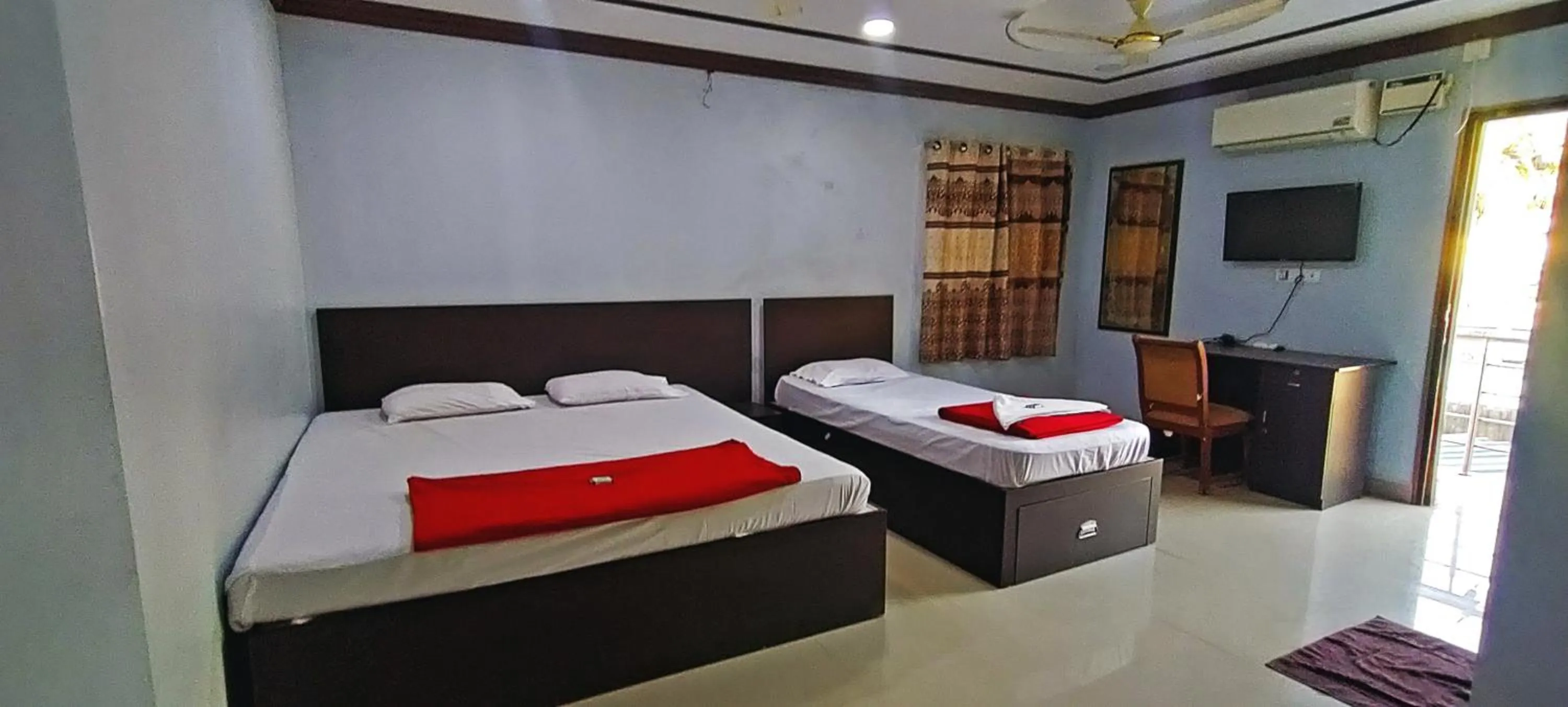 Bedroom in Hotel Keerthi