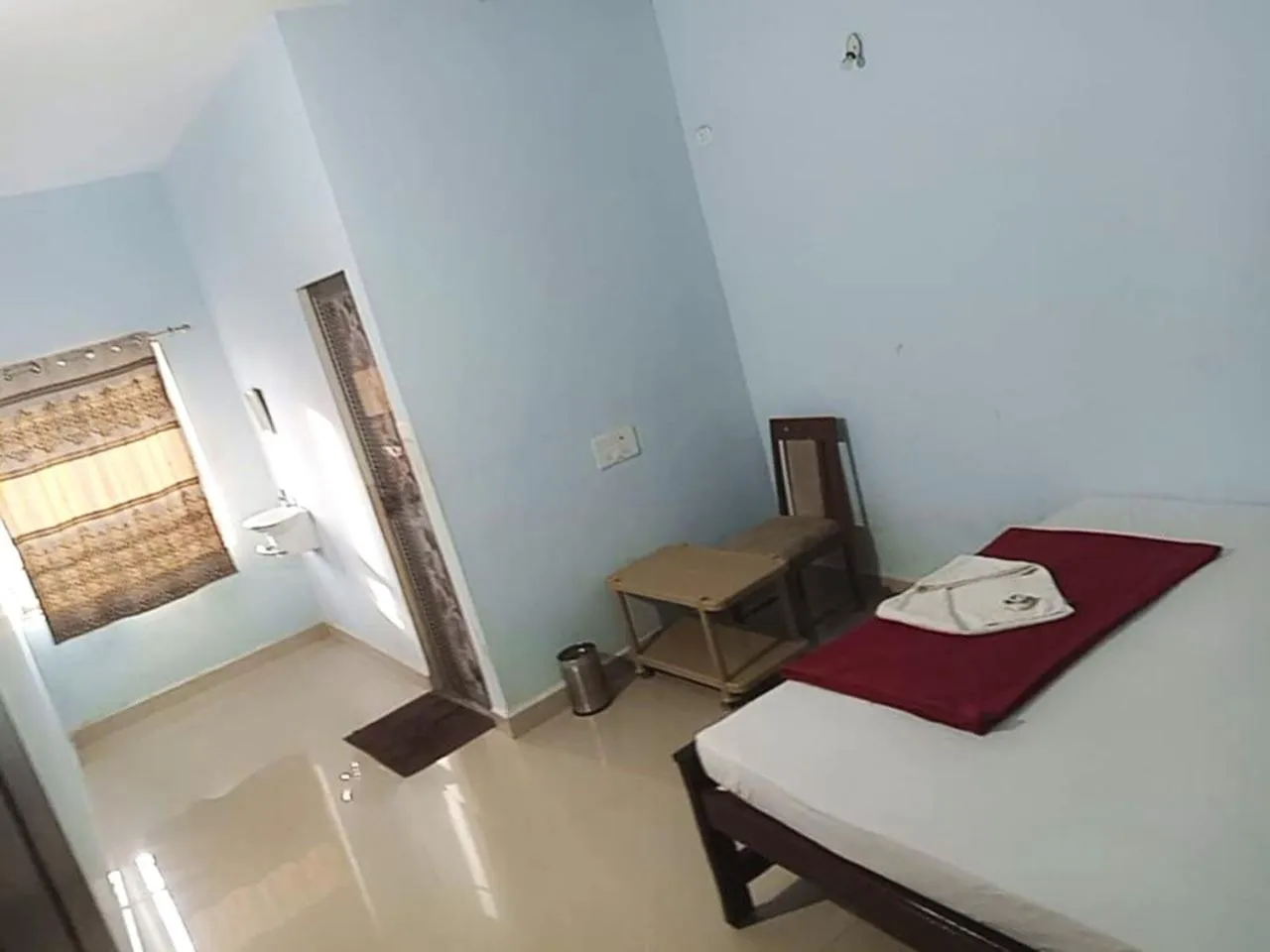 Bedroom in Hotel Keerthi