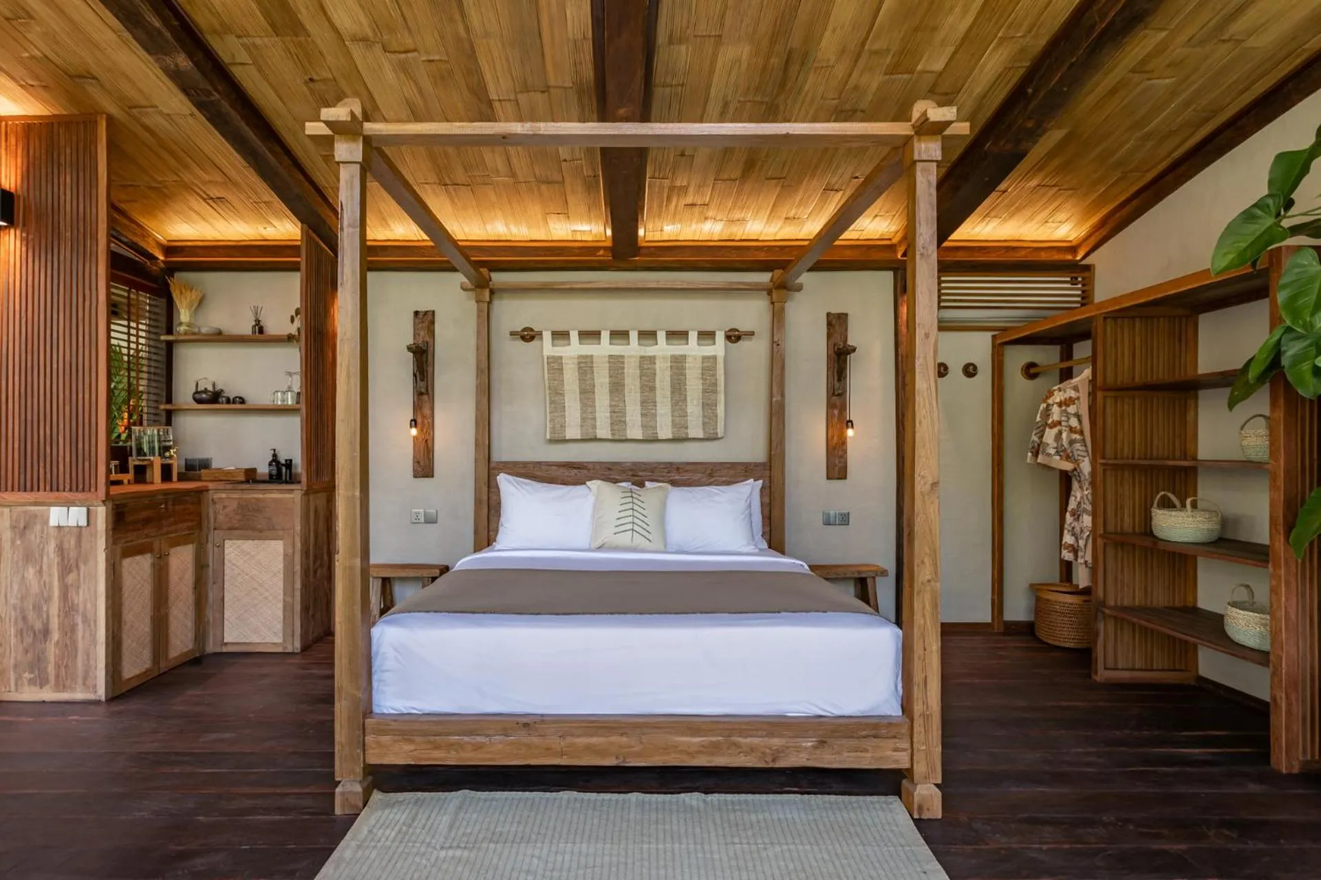 Bed in Casa Pohon Ubud