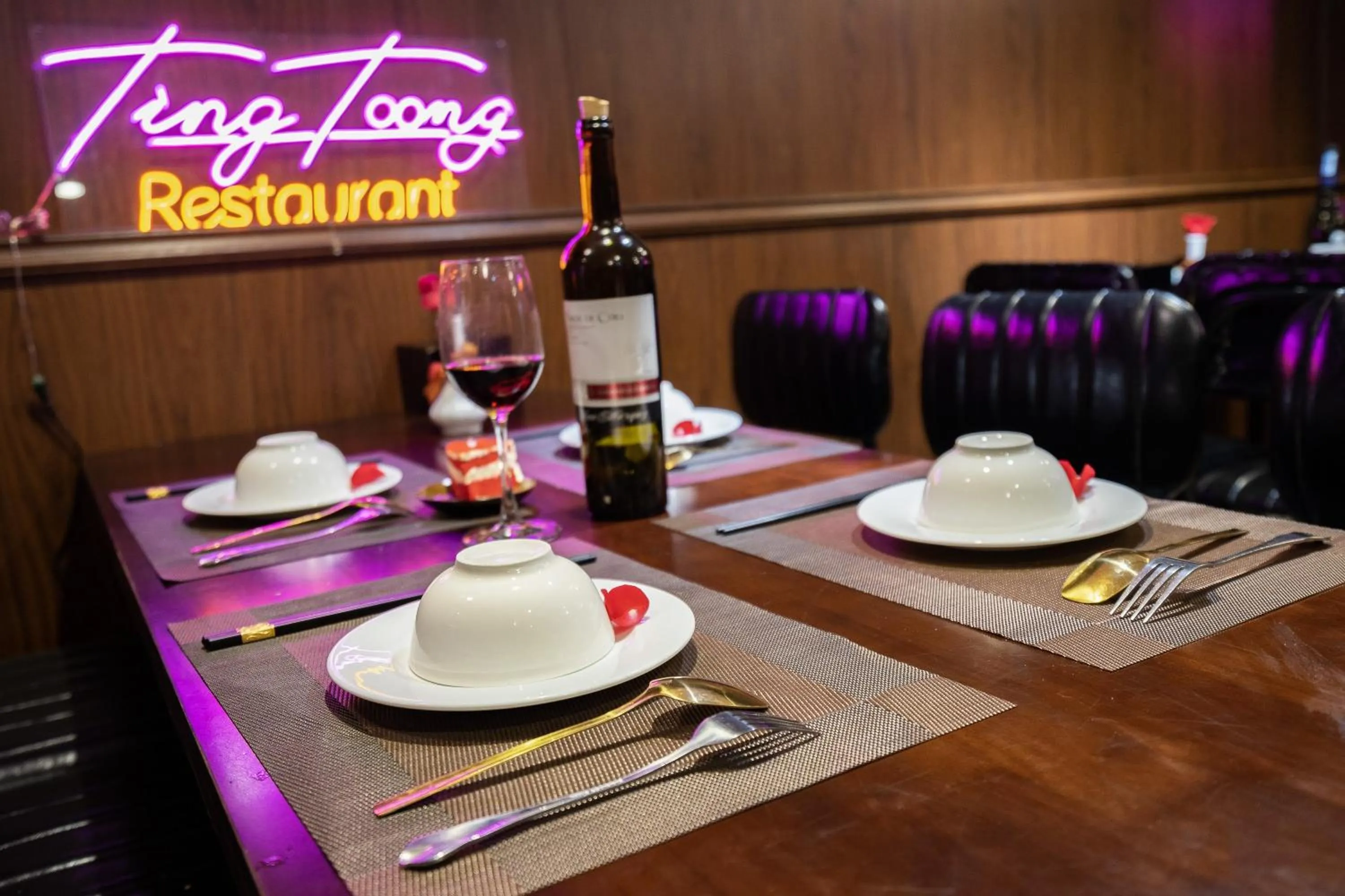 Restaurant/places to eat in Hanoi Memory Premier Hotel & Spa