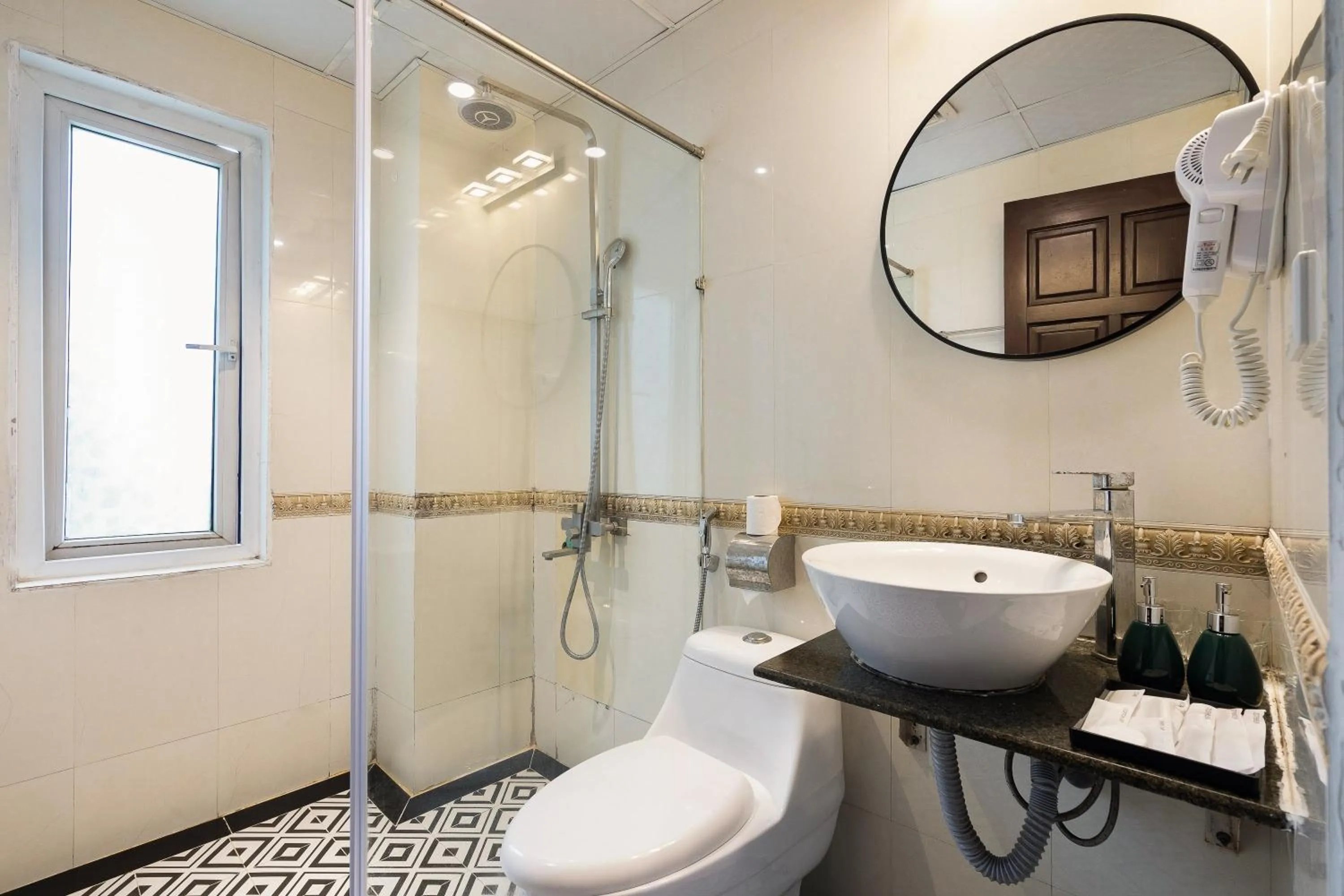 Shower in Hanoi Memory Premier Hotel & Spa