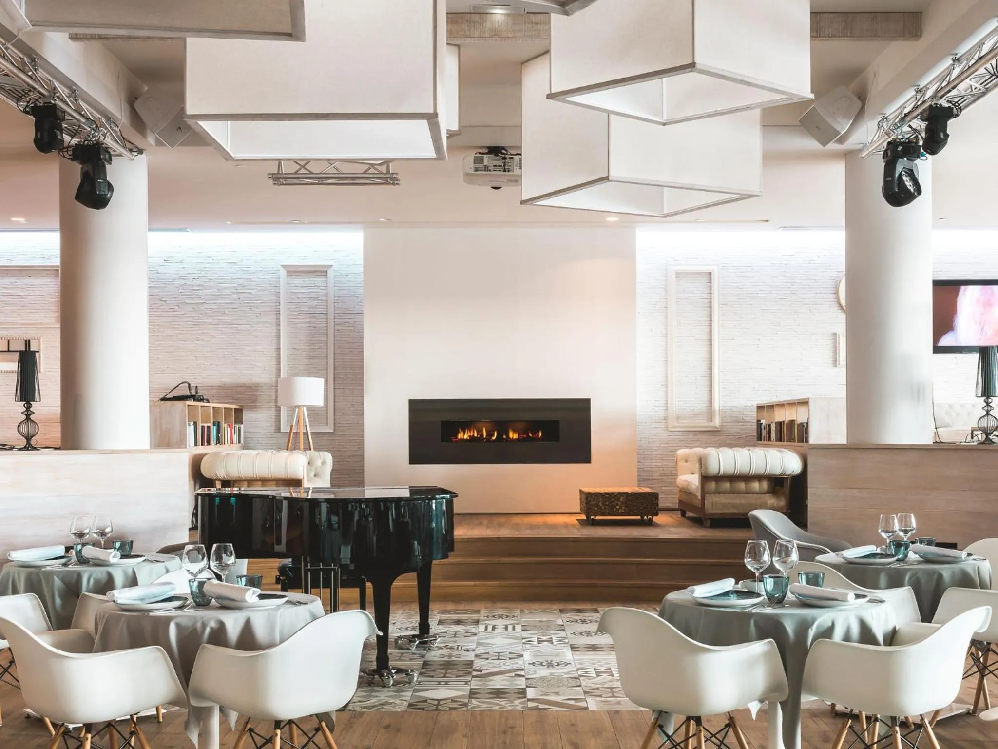 Lounge or bar in Amàre Beach Hotel Marbella - Adults Only Recommended