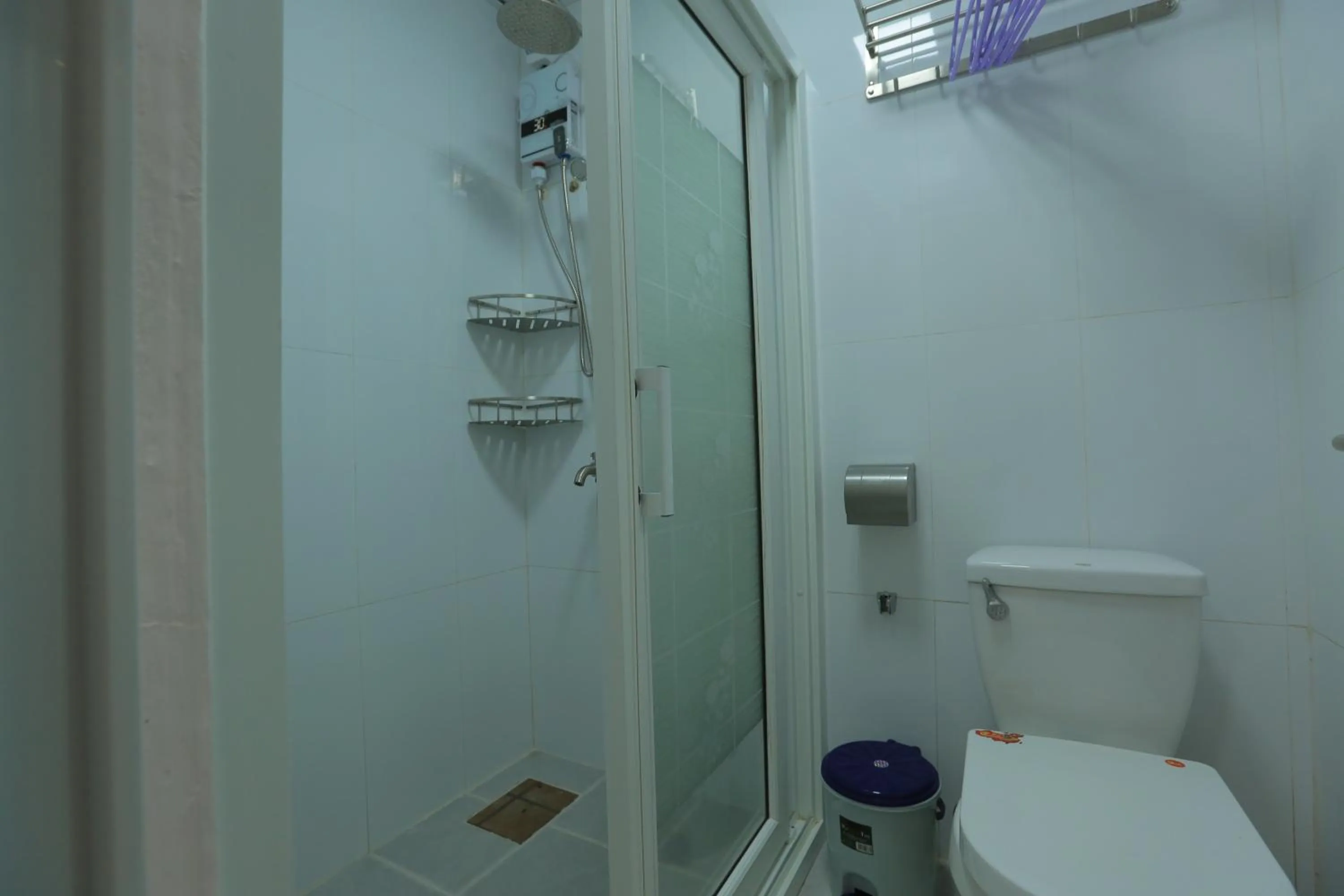 Toilet in RUJIA Condotel Corp.