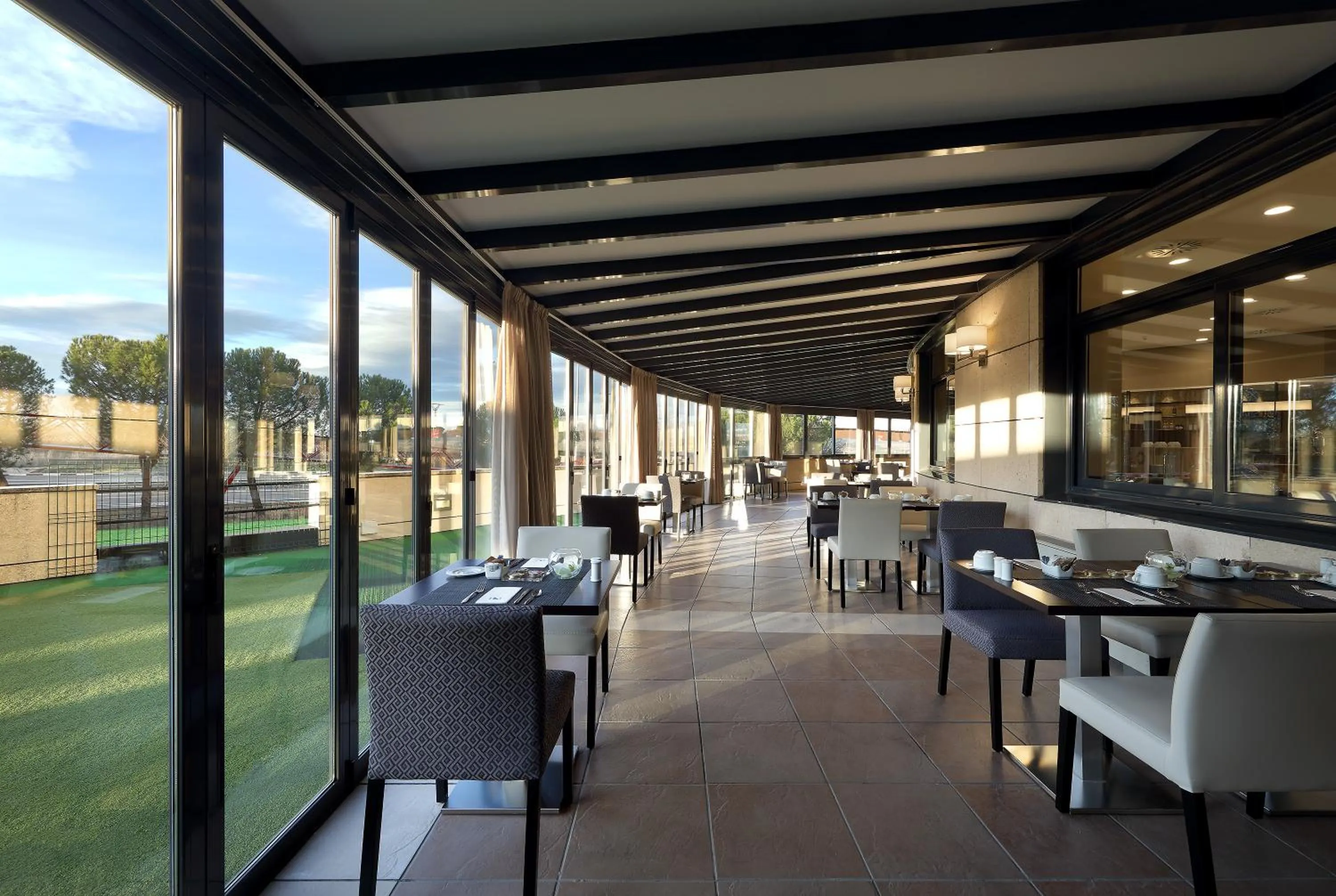 Restaurant/places to eat in Eurostars Madrid Foro