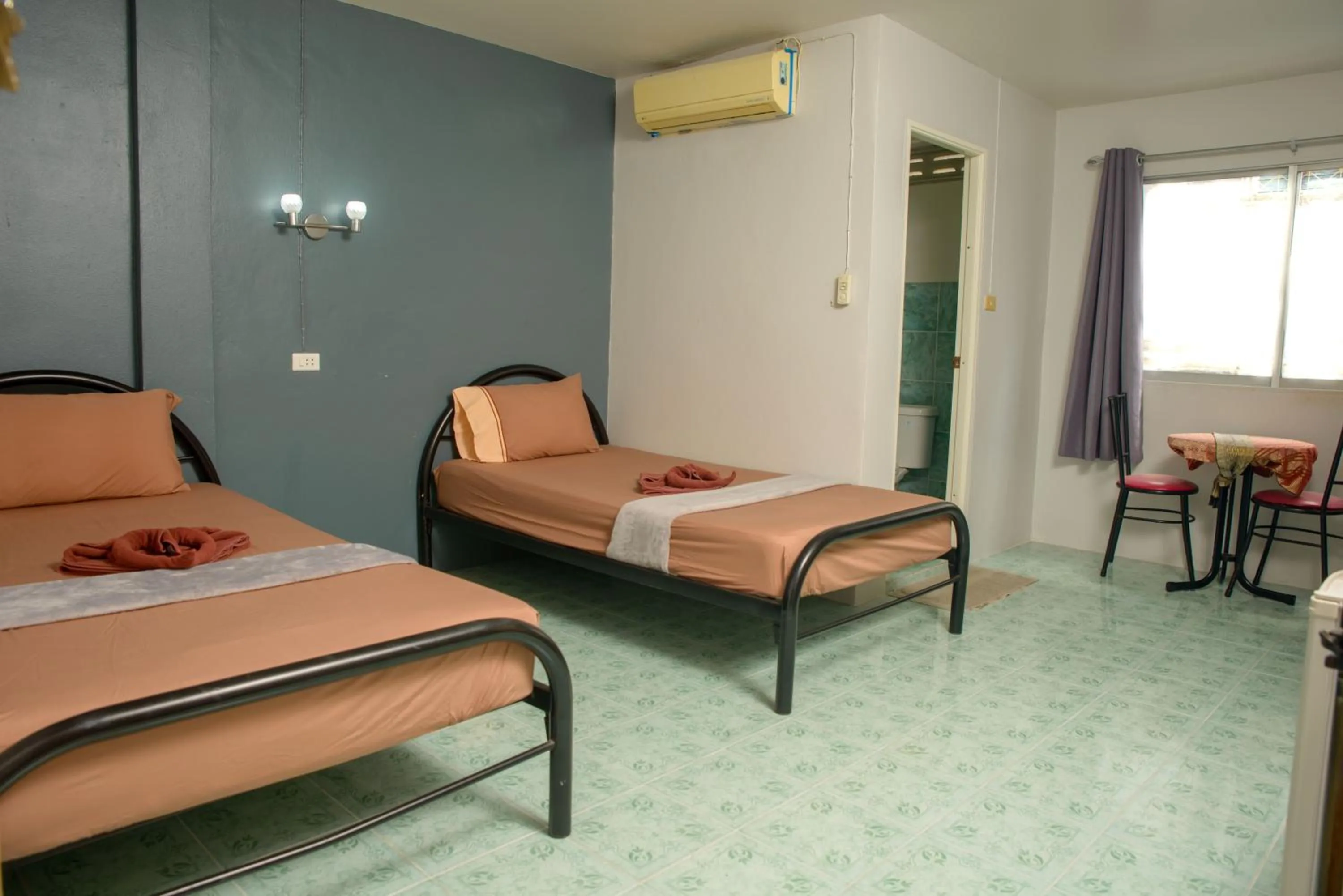 Bed in 2 Vikings Guesthouse