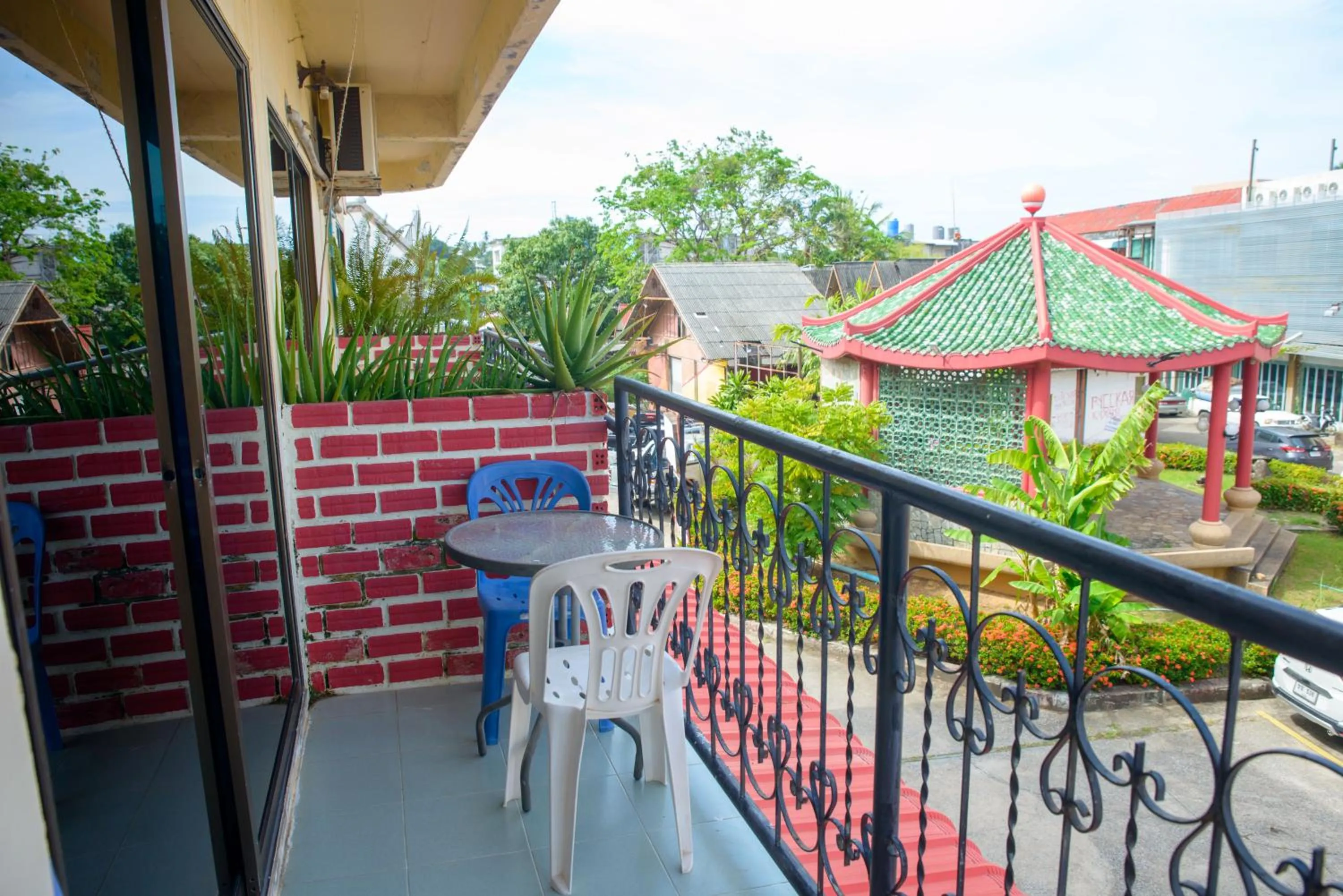 Patio in 2 Vikings Guesthouse