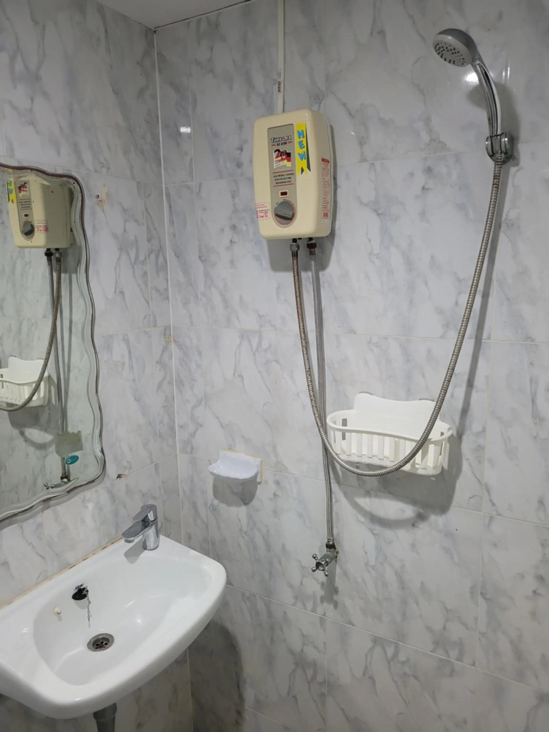 Shower in 2 Vikings Guesthouse