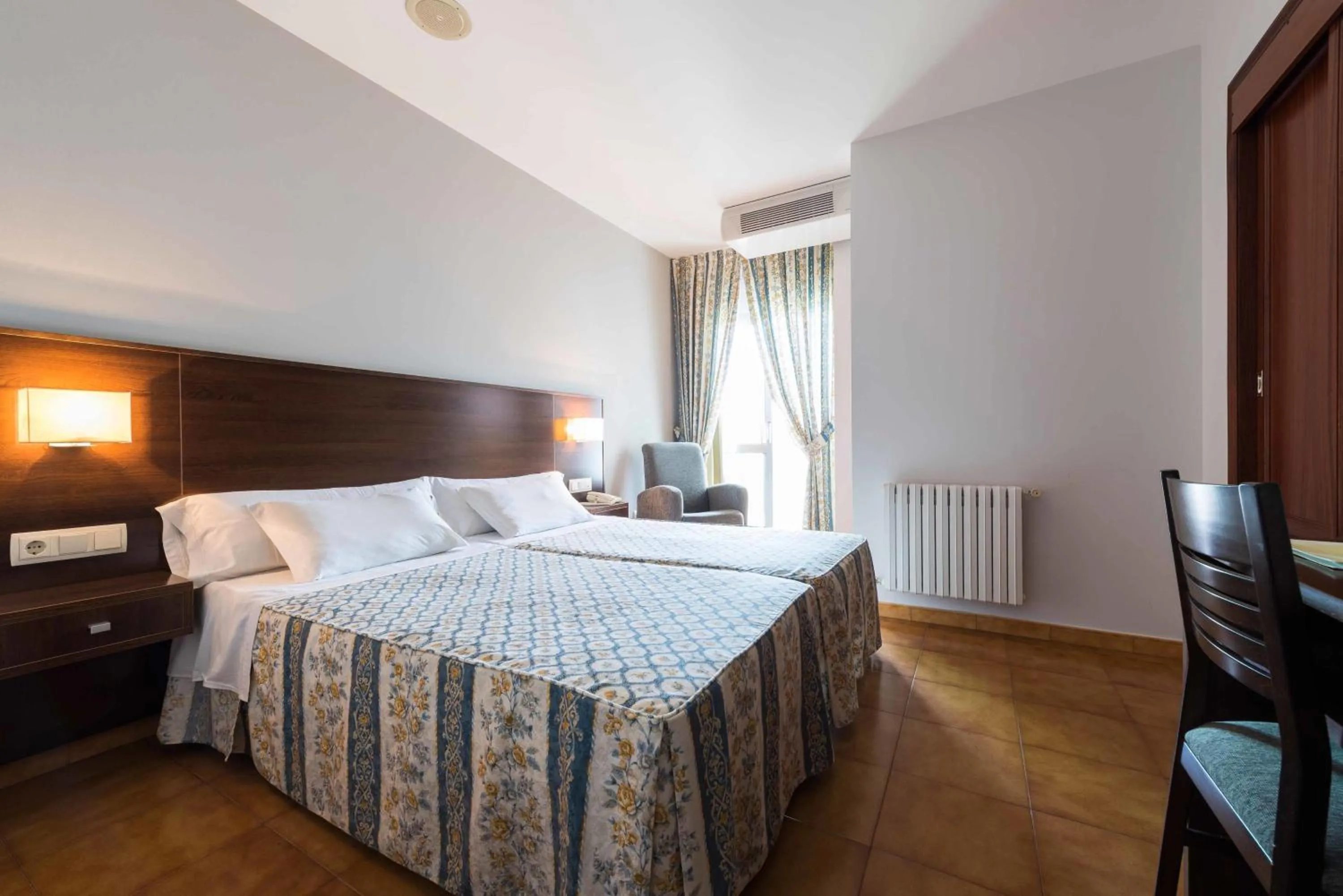 Photo of the whole room, Bed in Hotel Troncoso