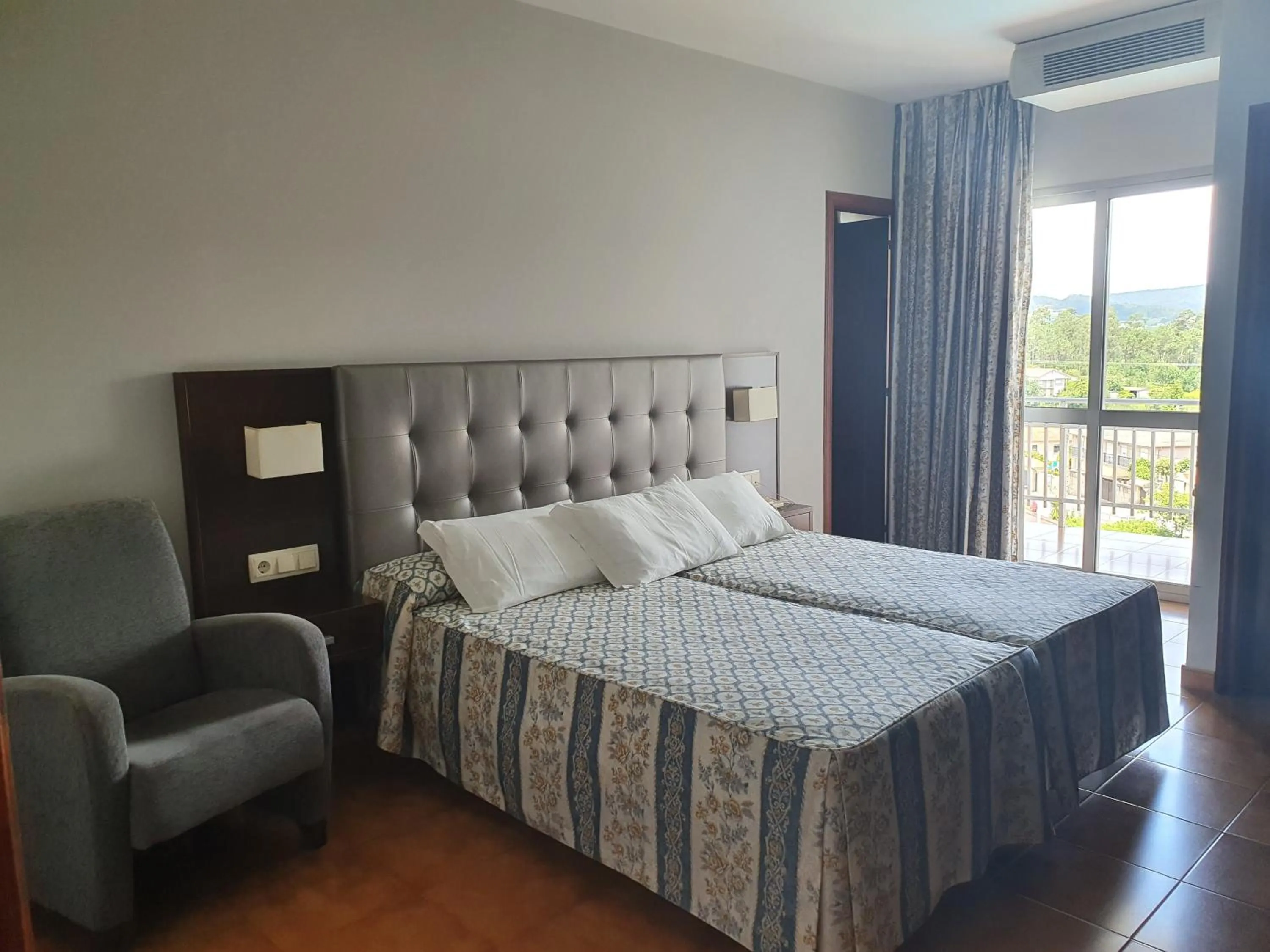 Photo of the whole room, Bed in Hotel Troncoso