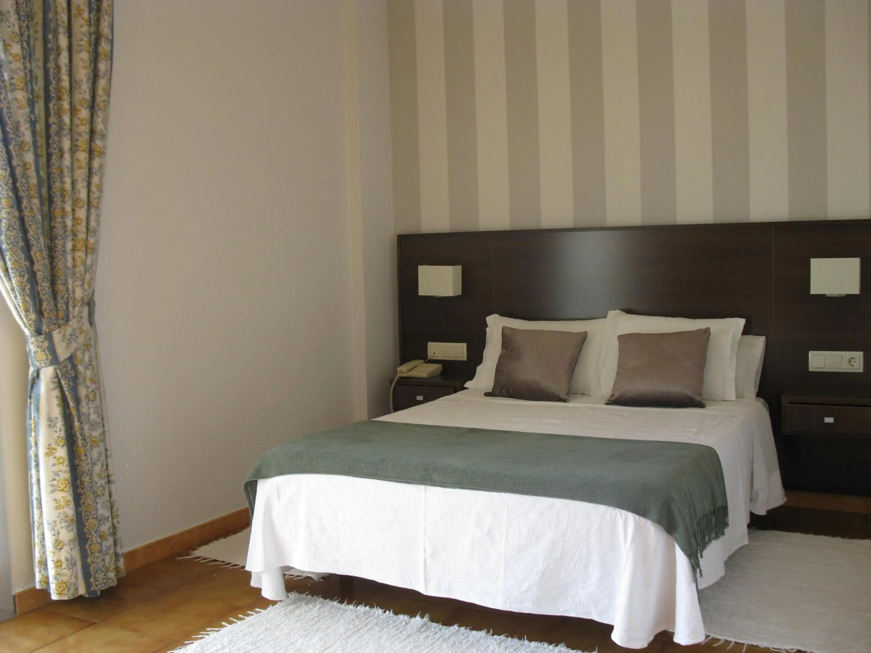 Photo of the whole room, Bed in Hotel Troncoso