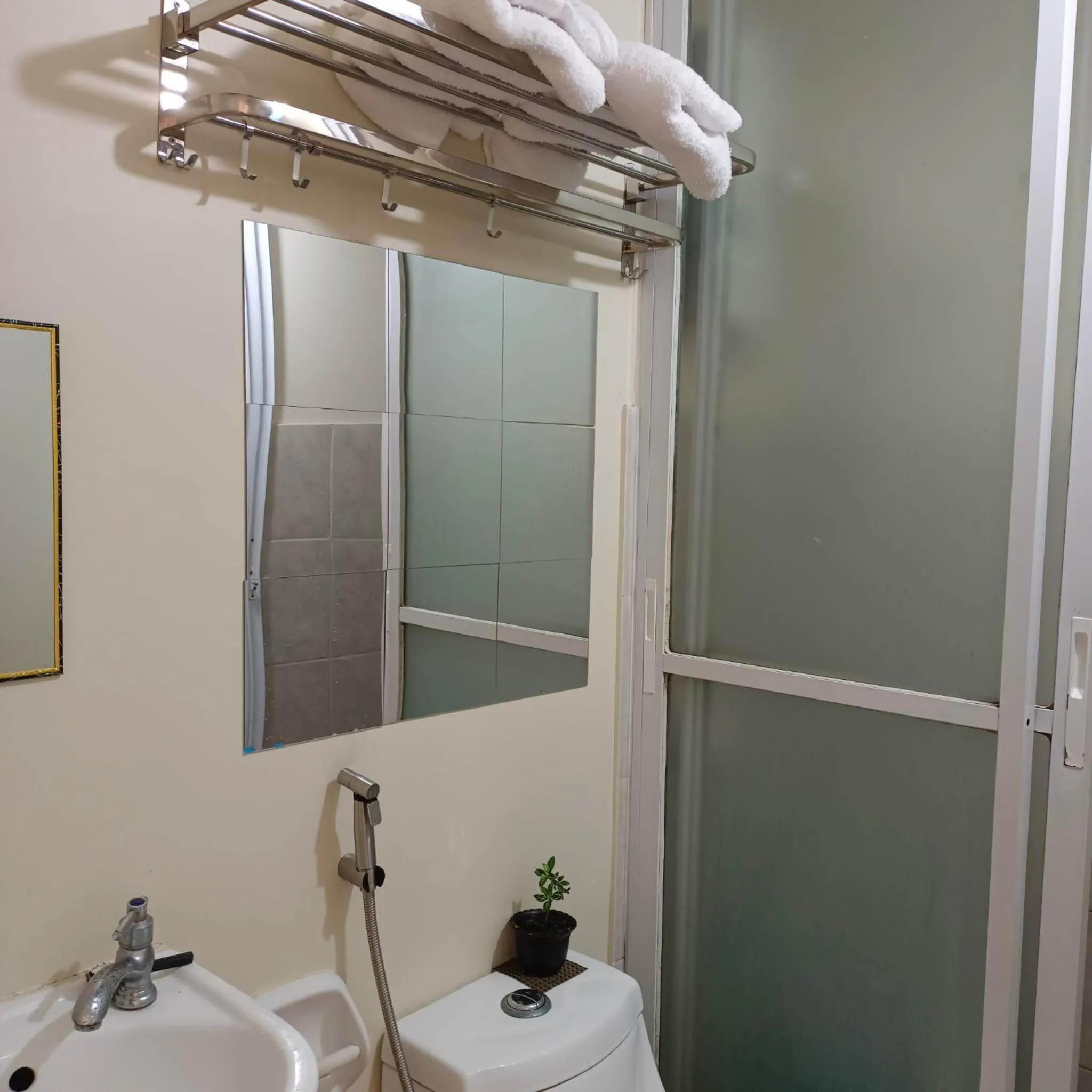 Staycation Amaia Altaraza Condominium