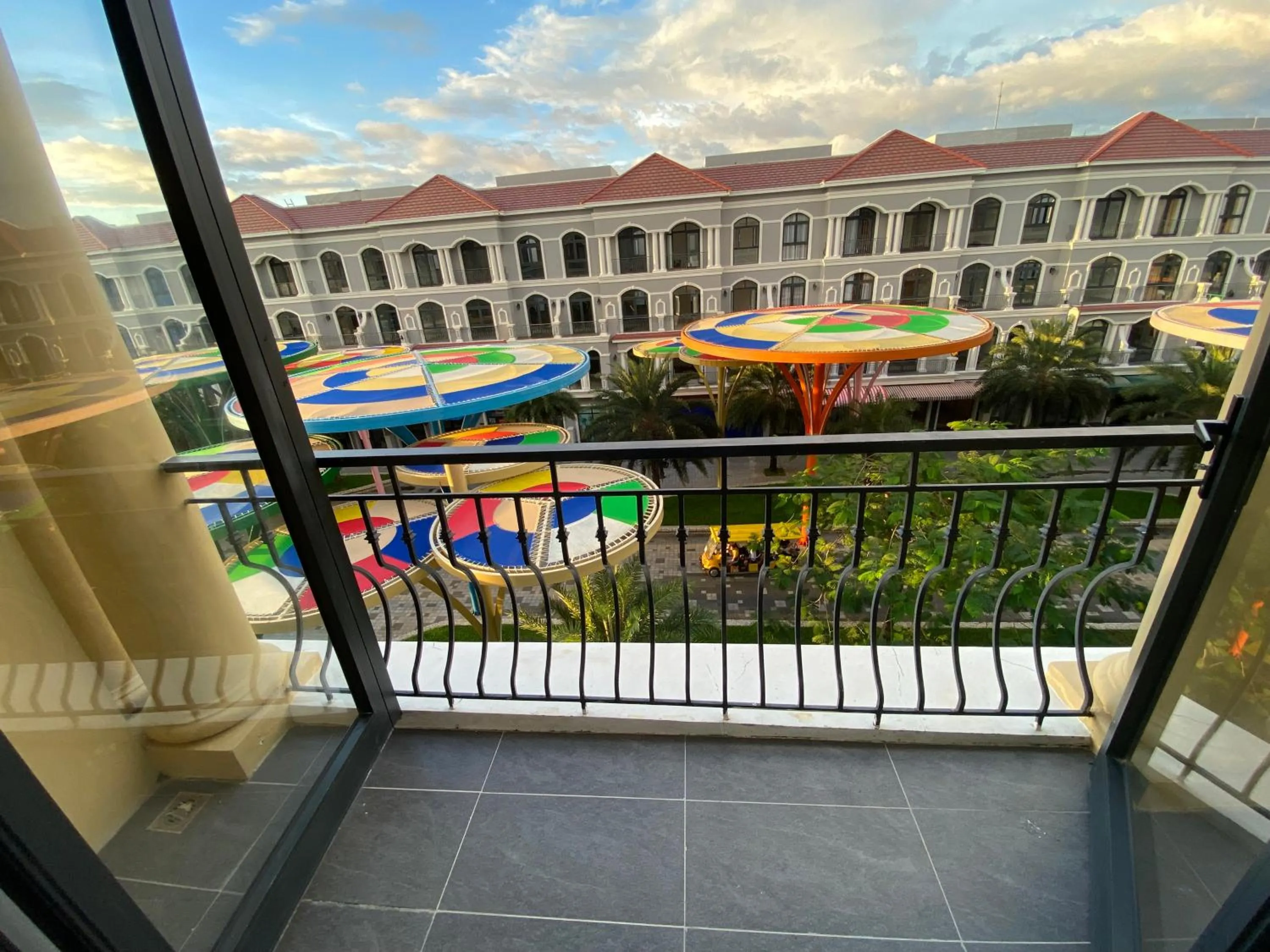 Balcony/Terrace in Elpis Hotel Phu Quoc