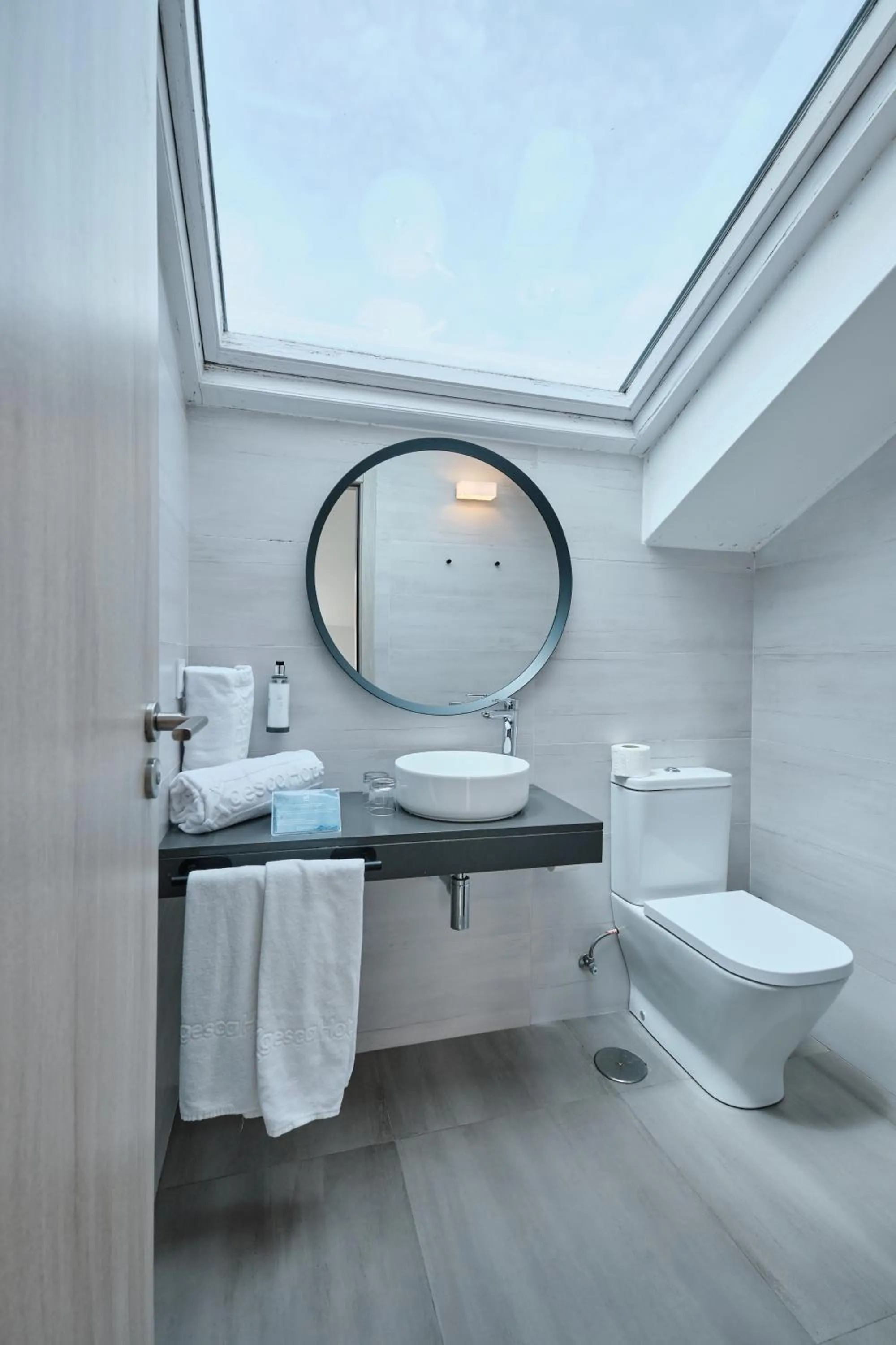 Bathroom in Hotel Pombal Rooms