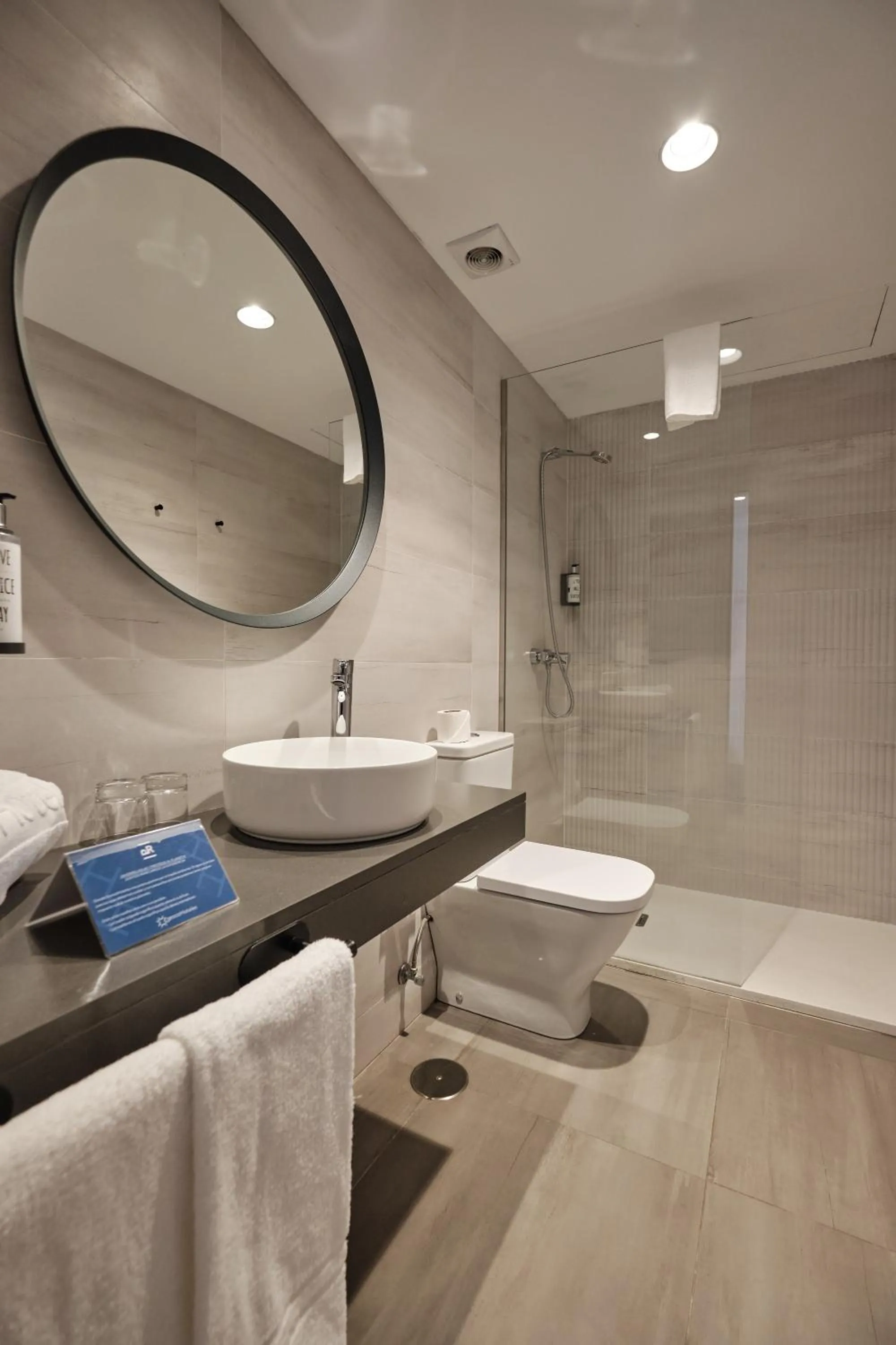 Bathroom in Hotel Pombal Rooms