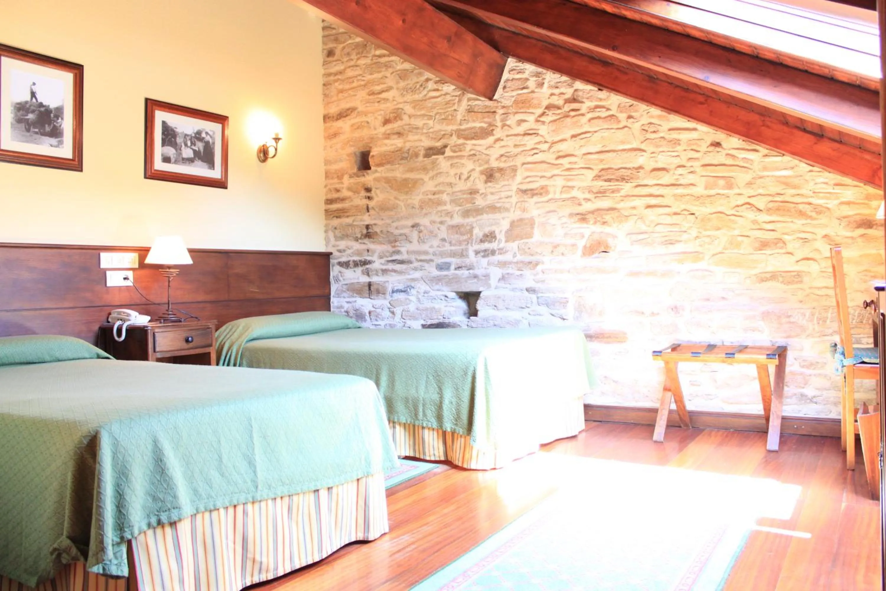 Bed in San Clemente by Pousadas de Compostela