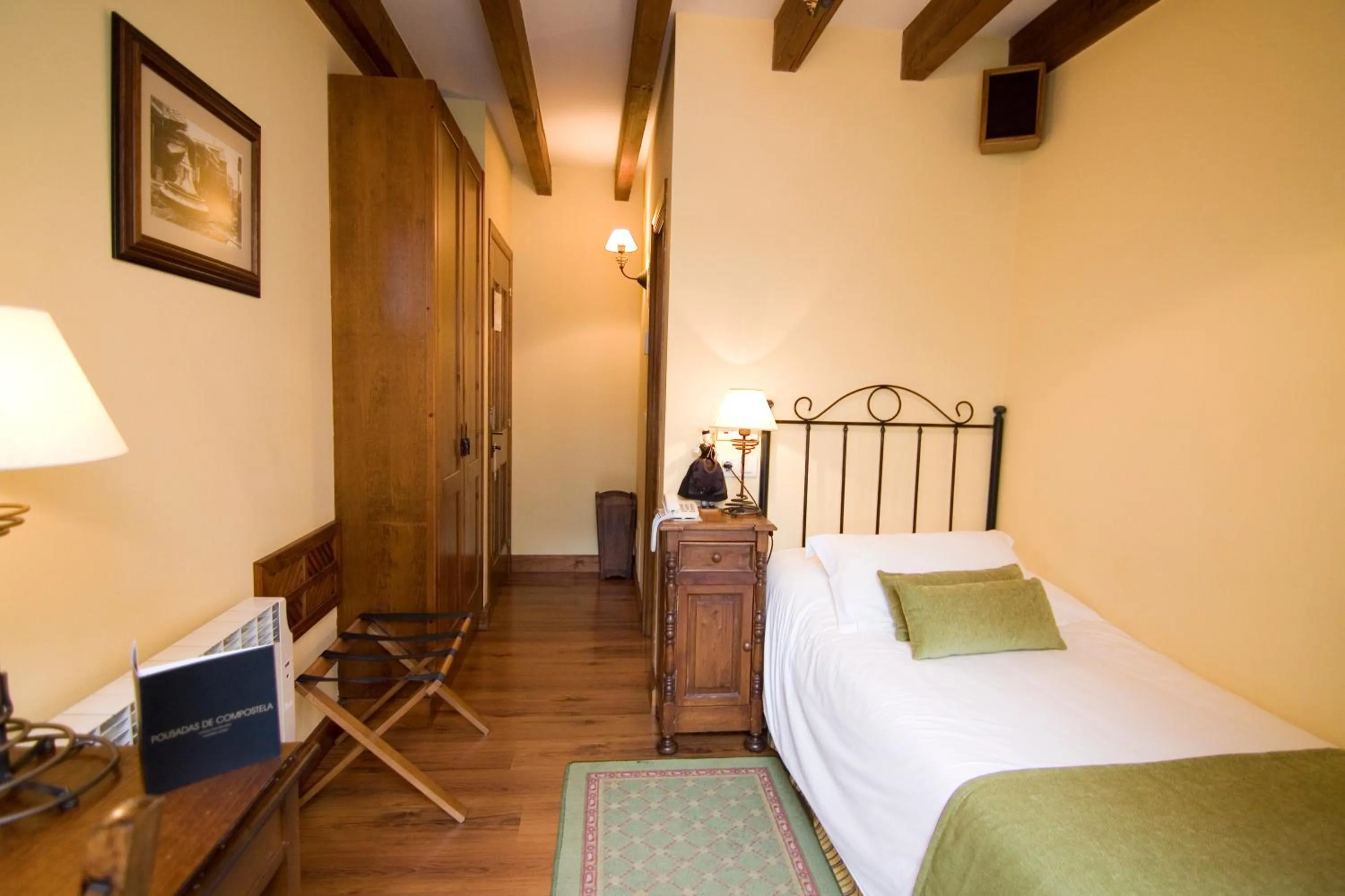 Single Room in Airas Nunes by Pousadas de Compostela