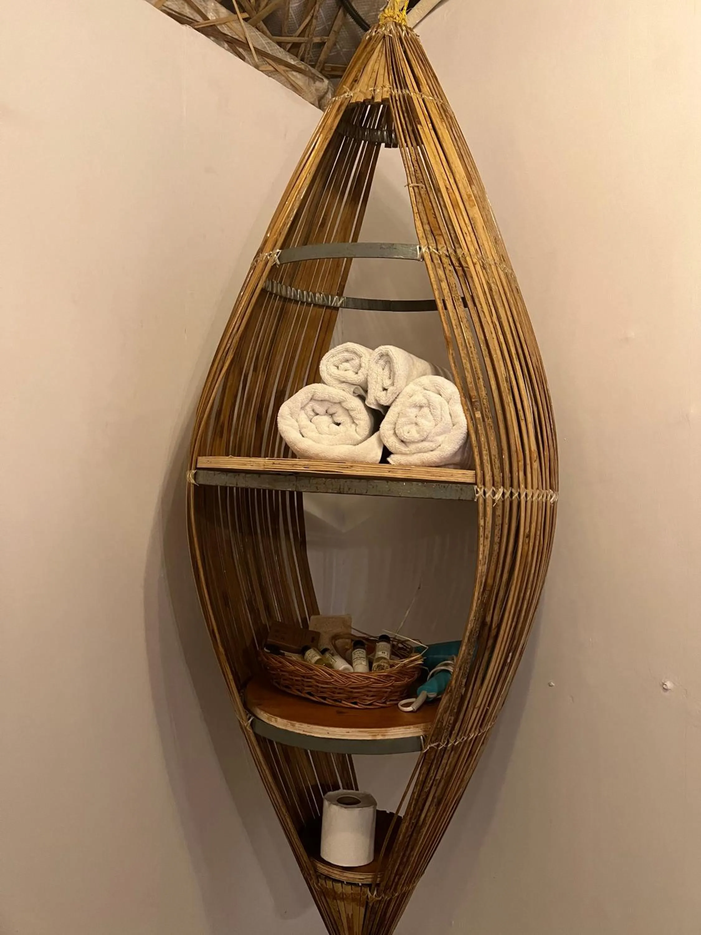 Bathroom in Obrigado by Craftels