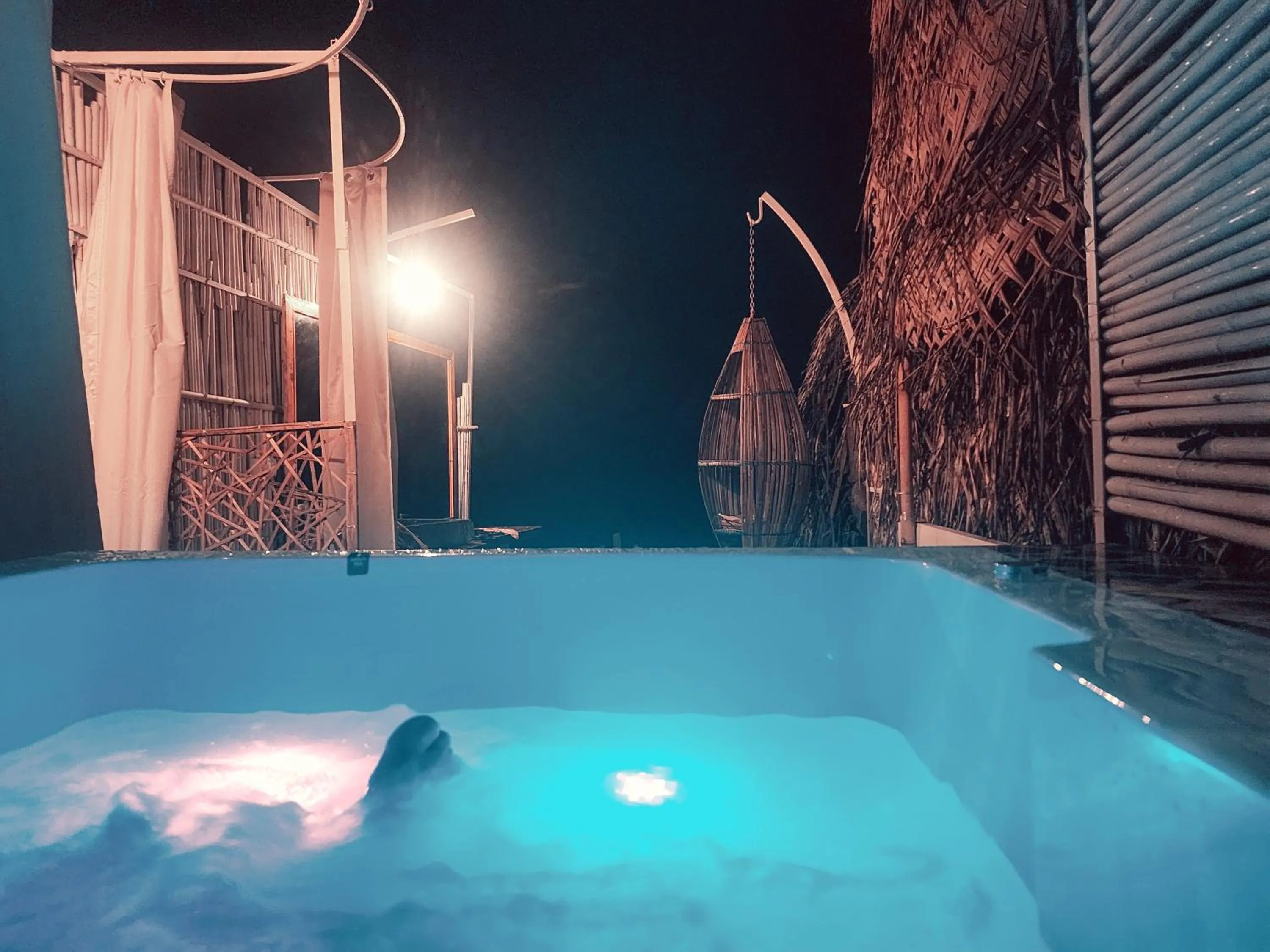 Night in Obrigado by Craftels