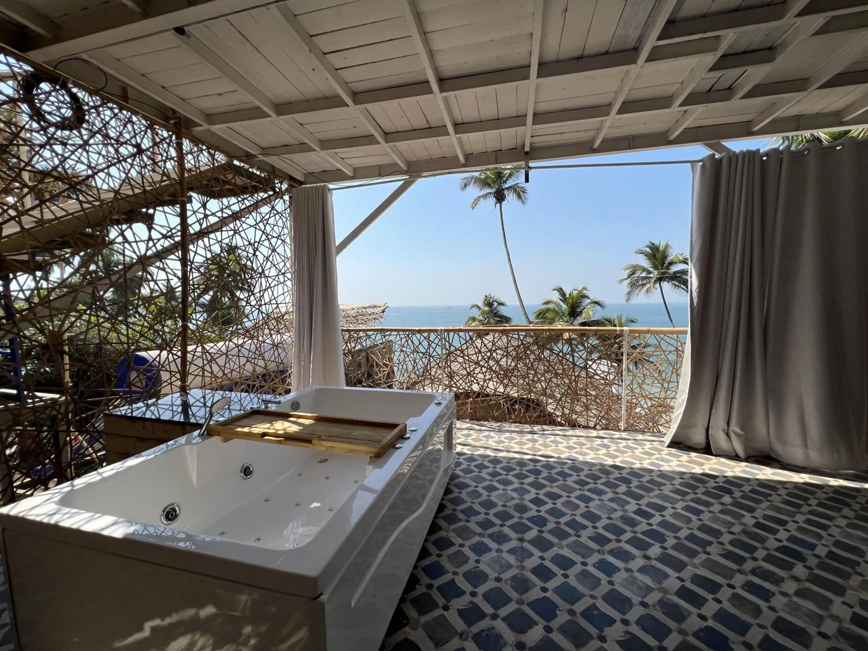 View (from property/room) in Obrigado by Craftels