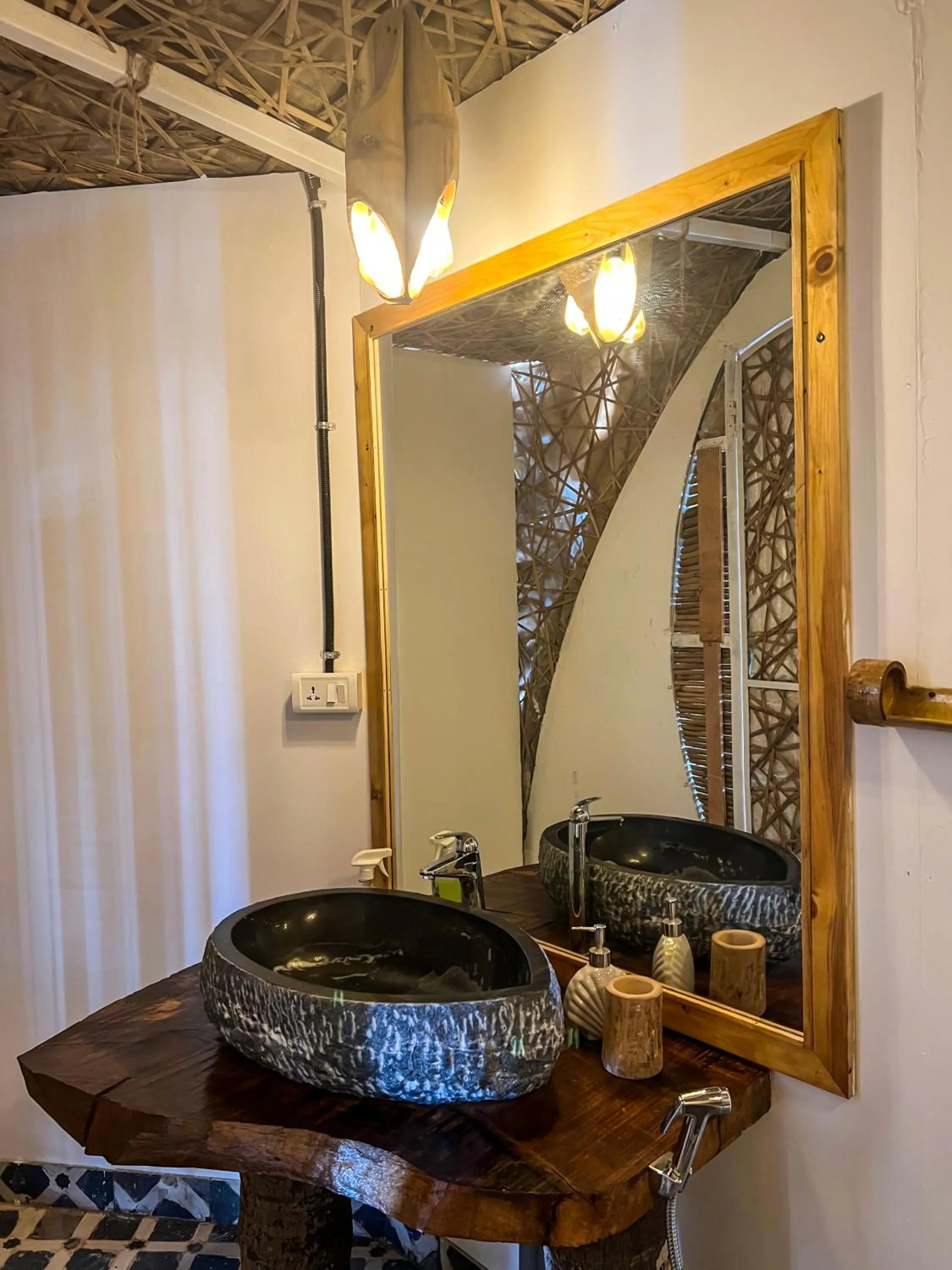 Bathroom in Obrigado by Craftels