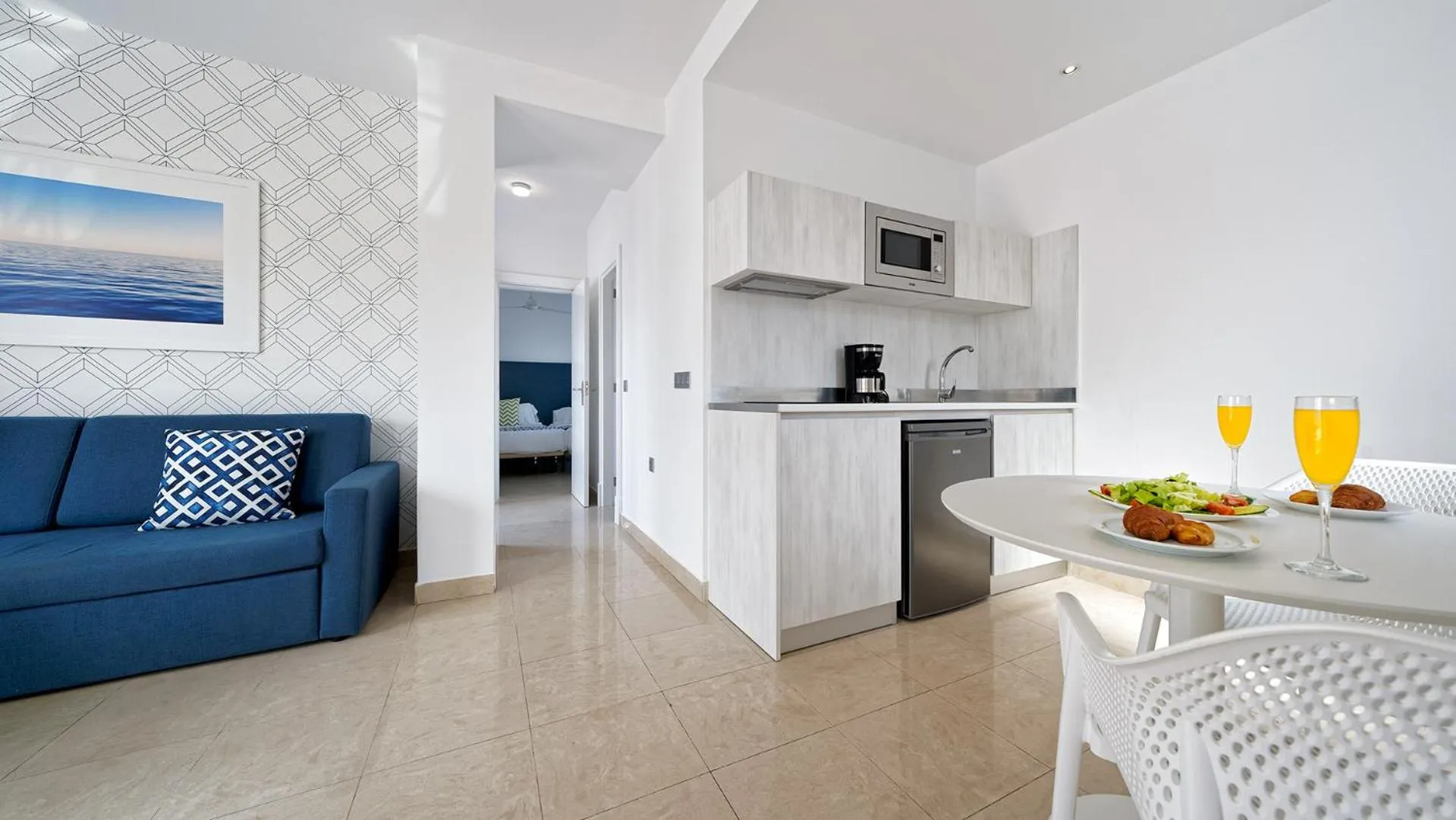 Broncemar Beach Suites