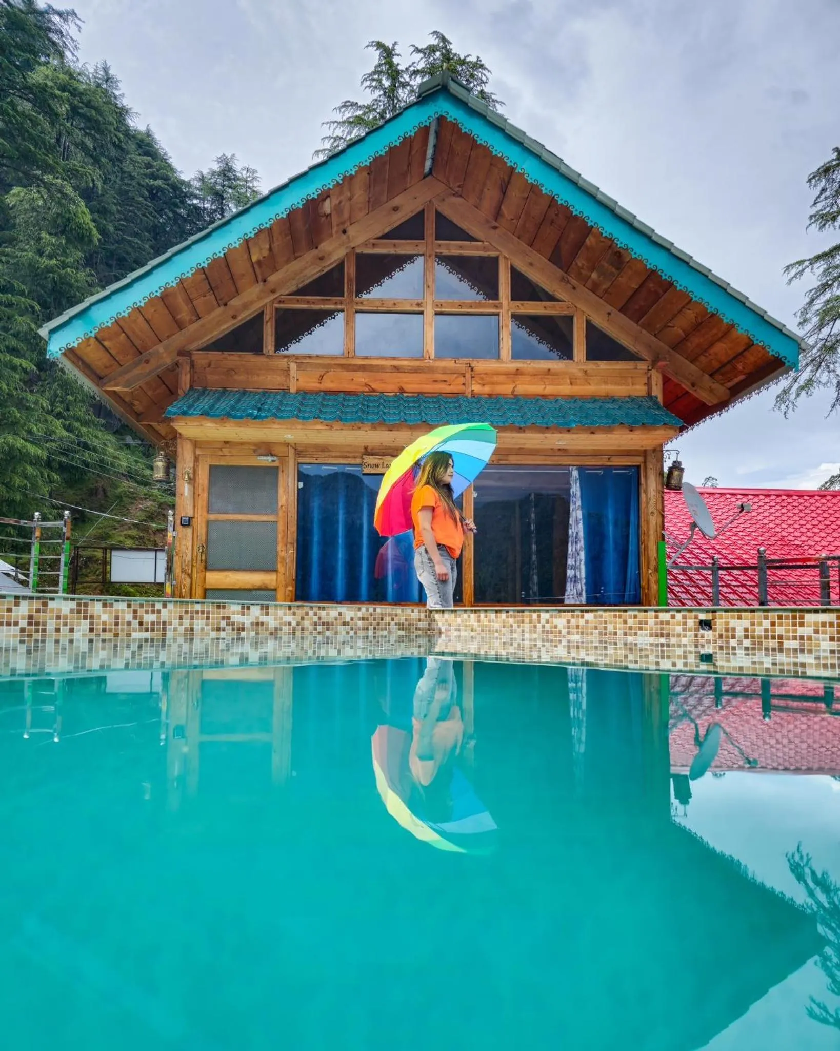 Swimming pool in Wolfandwoods