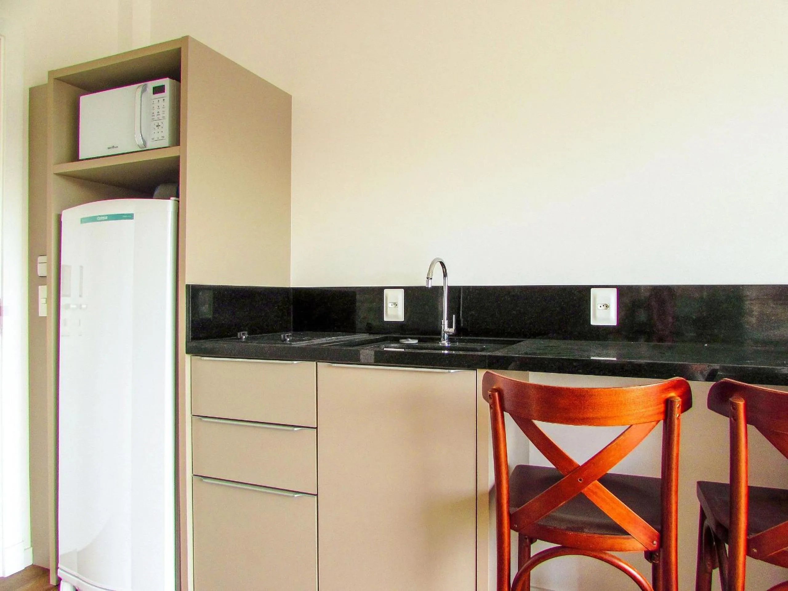 Kitchen or kitchenette in VDC-225 Moderno monoambiente a pocos mts del mar de Bombinhas