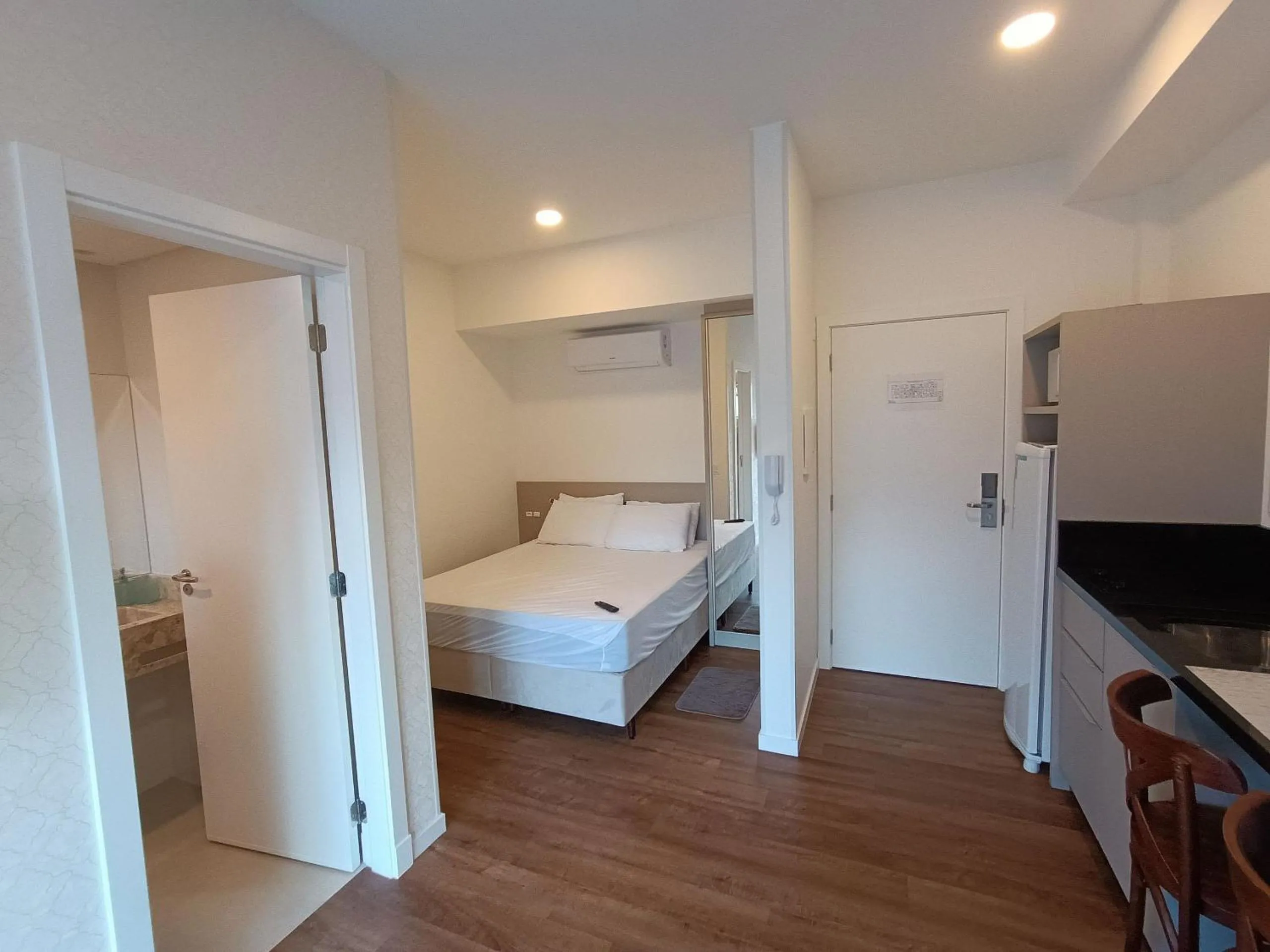 Bed in VDC-225 Moderno monoambiente a pocos mts del mar de Bombinhas