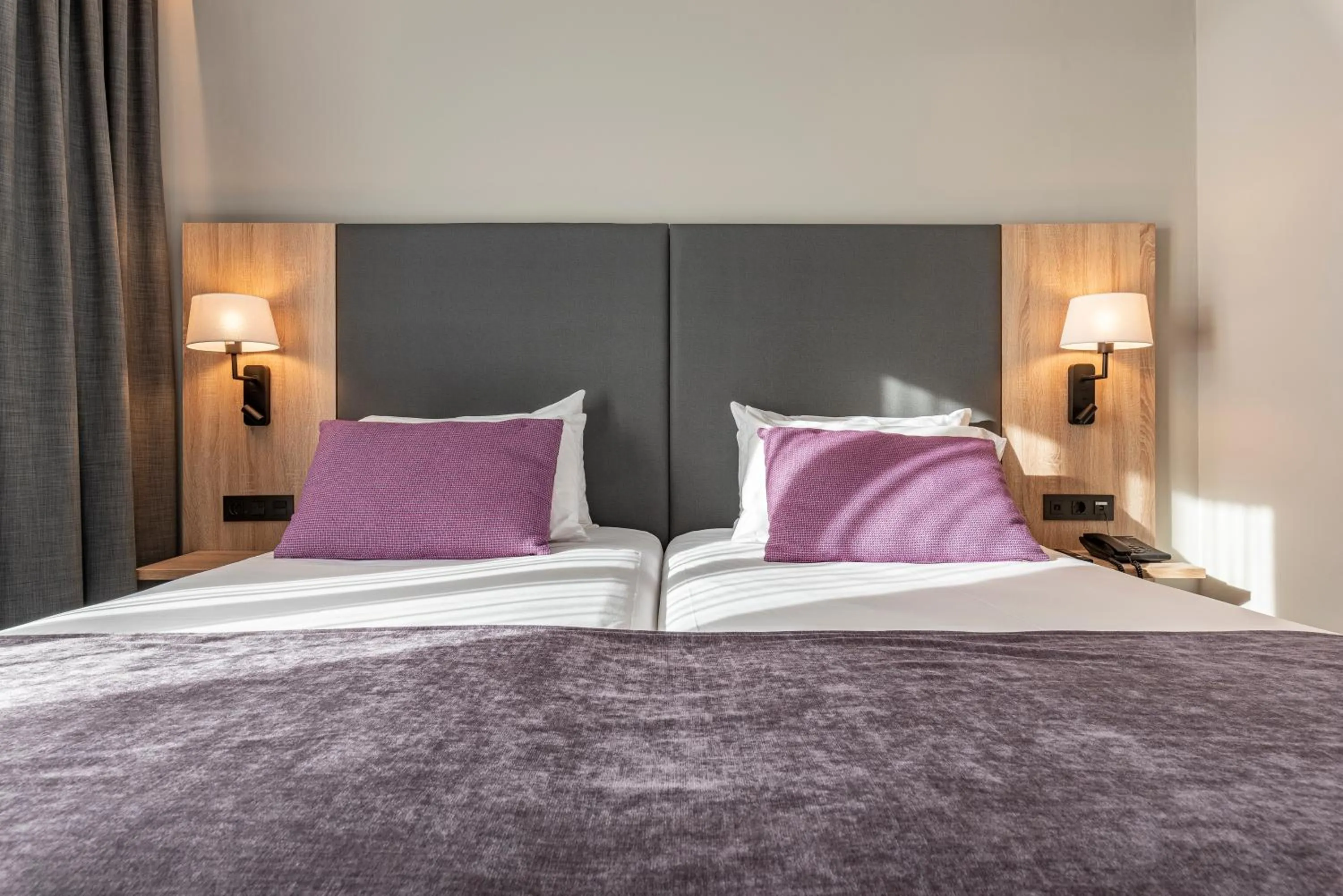 Bedroom, Bed in Astari