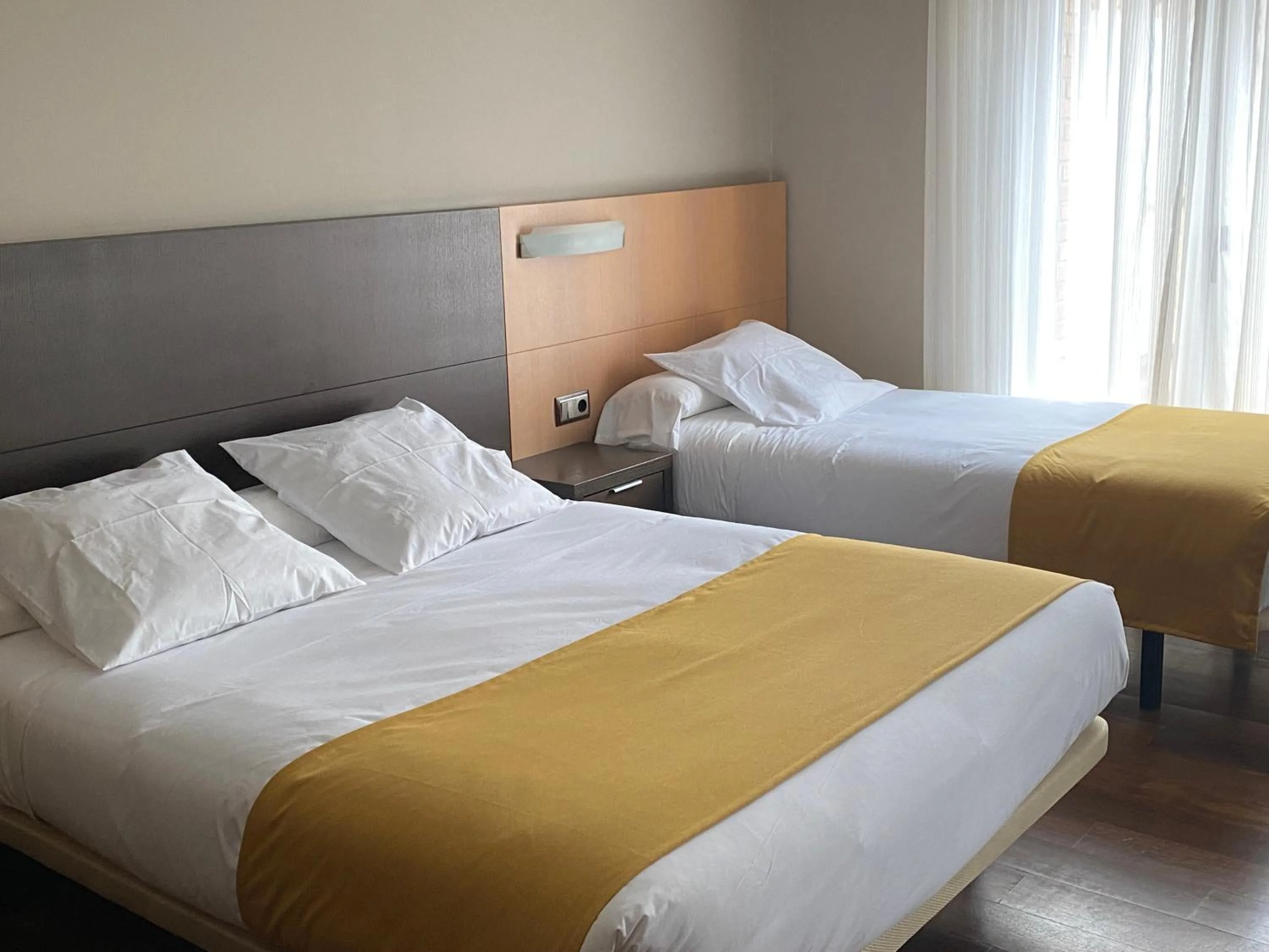 Bedroom, Bed in Hotel Ríos